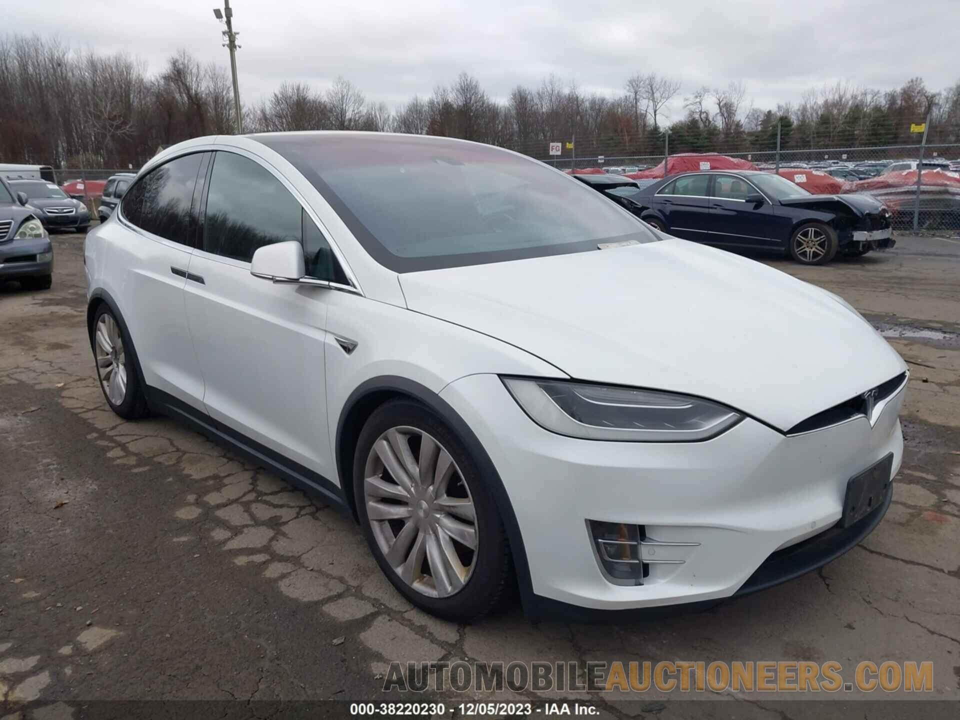 5YJXCAE40GF000390 TESLA MODEL X 2016