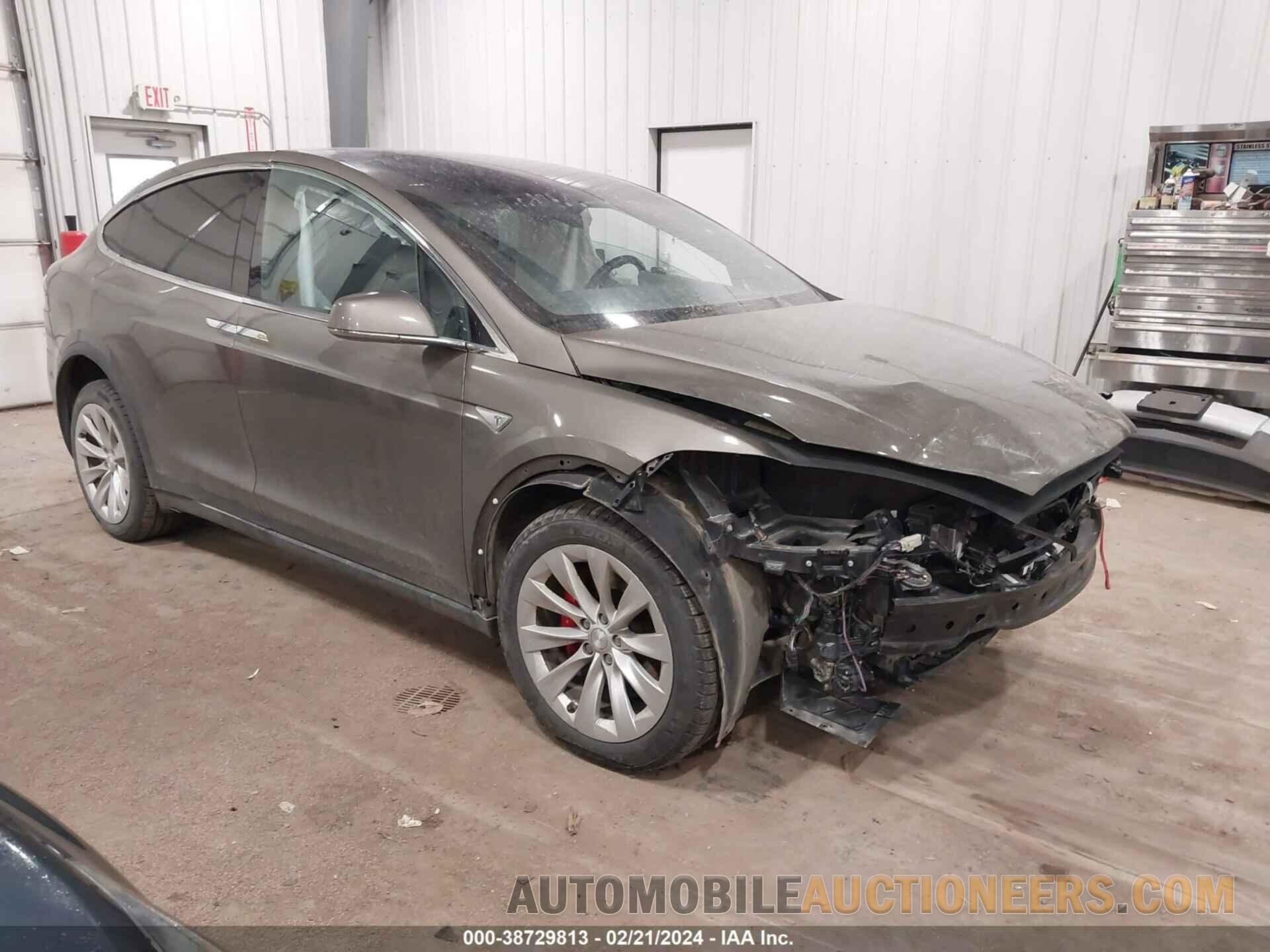 5YJXCAE40GF007873 TESLA MODEL X 2016