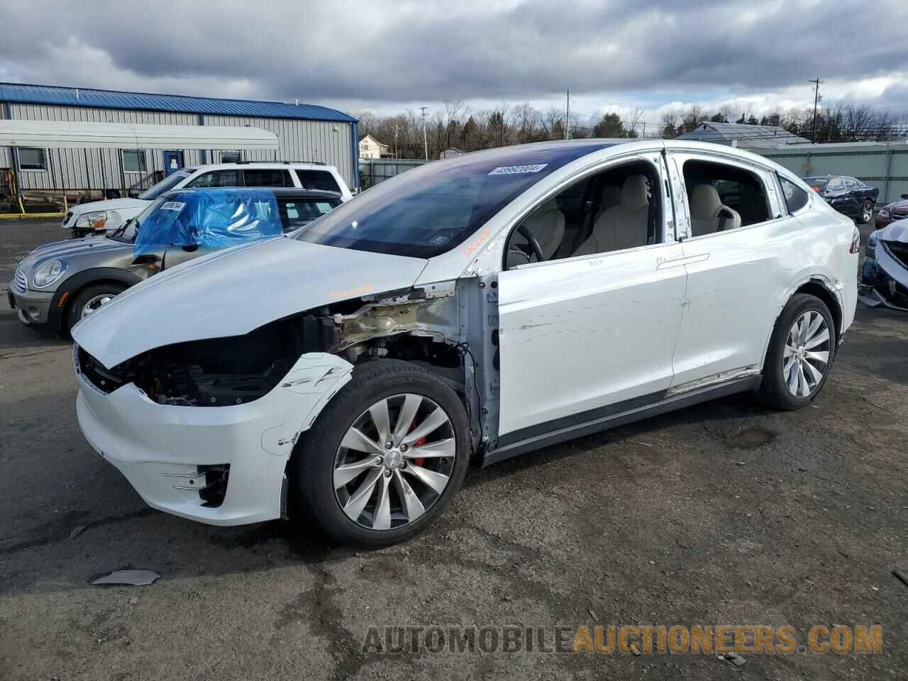 5YJXCAE40LF273257 TESLA MODEL X 2020