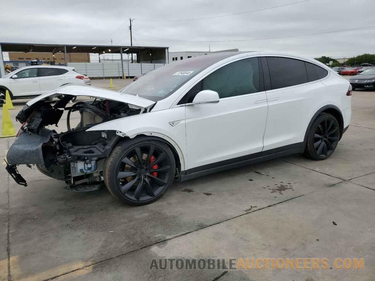 5YJXCAE43GF003672 TESLA MODEL X 2016