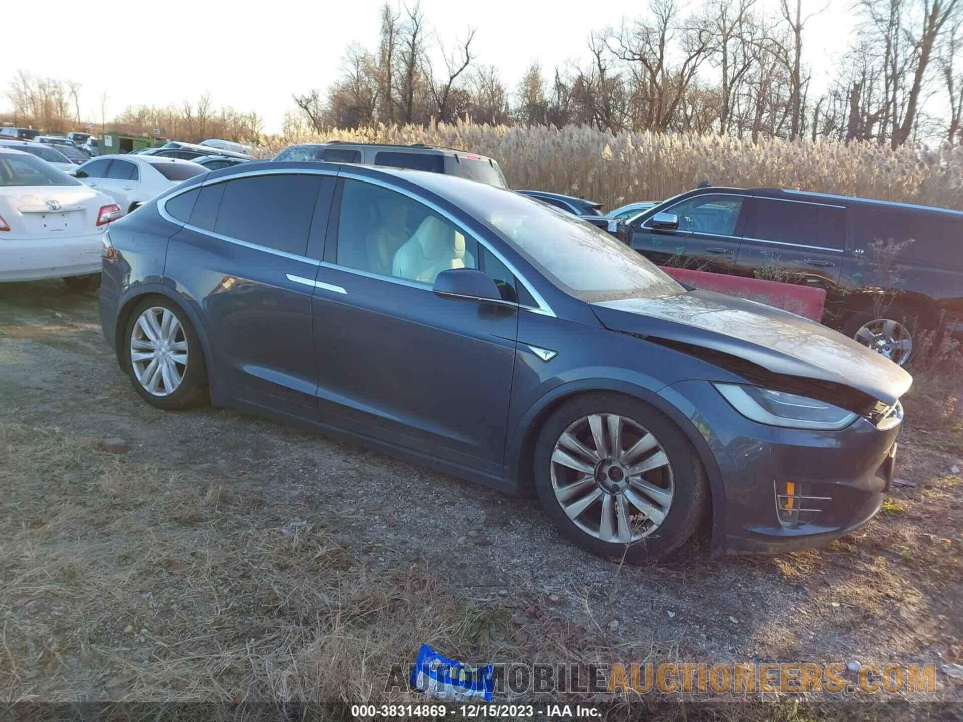 5YJXCAE46GF000684 TESLA MODEL X 2016