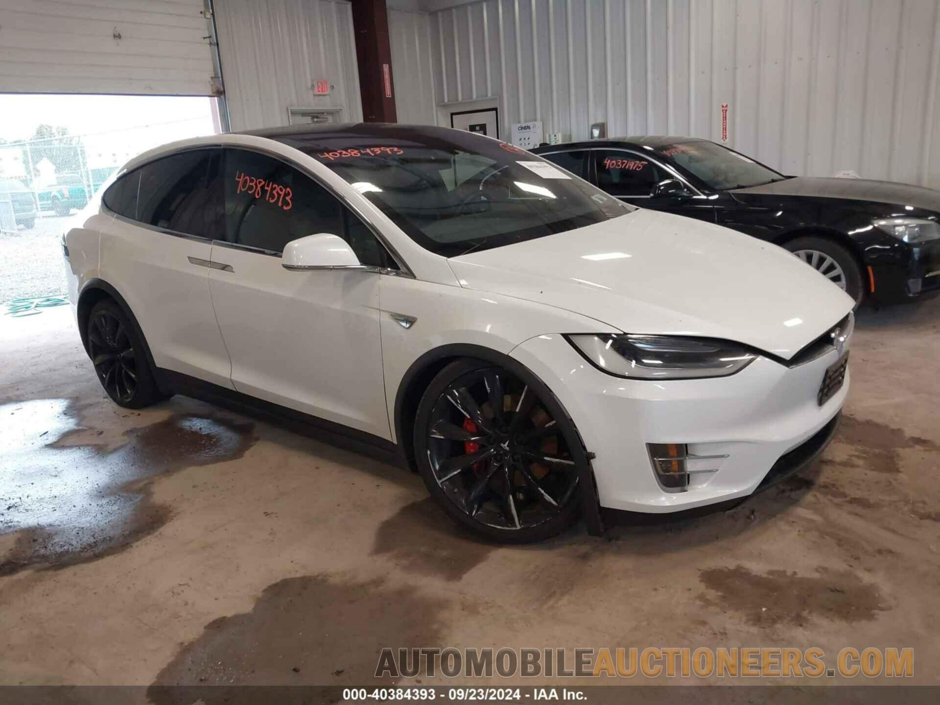 5YJXCAE46GF000944 TESLA MODEL X 2016