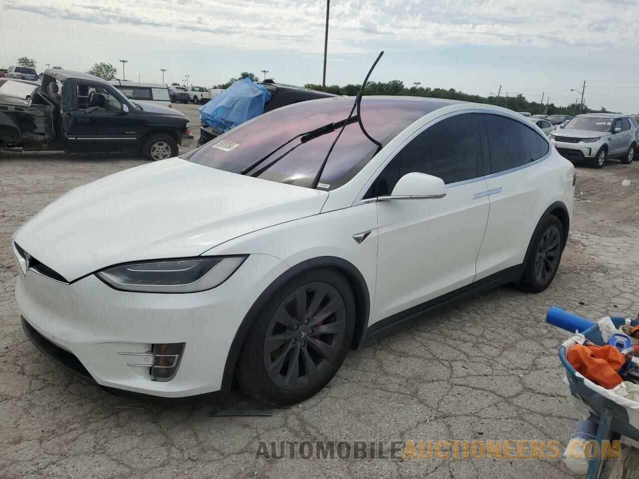 5YJXCAE46HF052754 TESLA MODEL X 2017