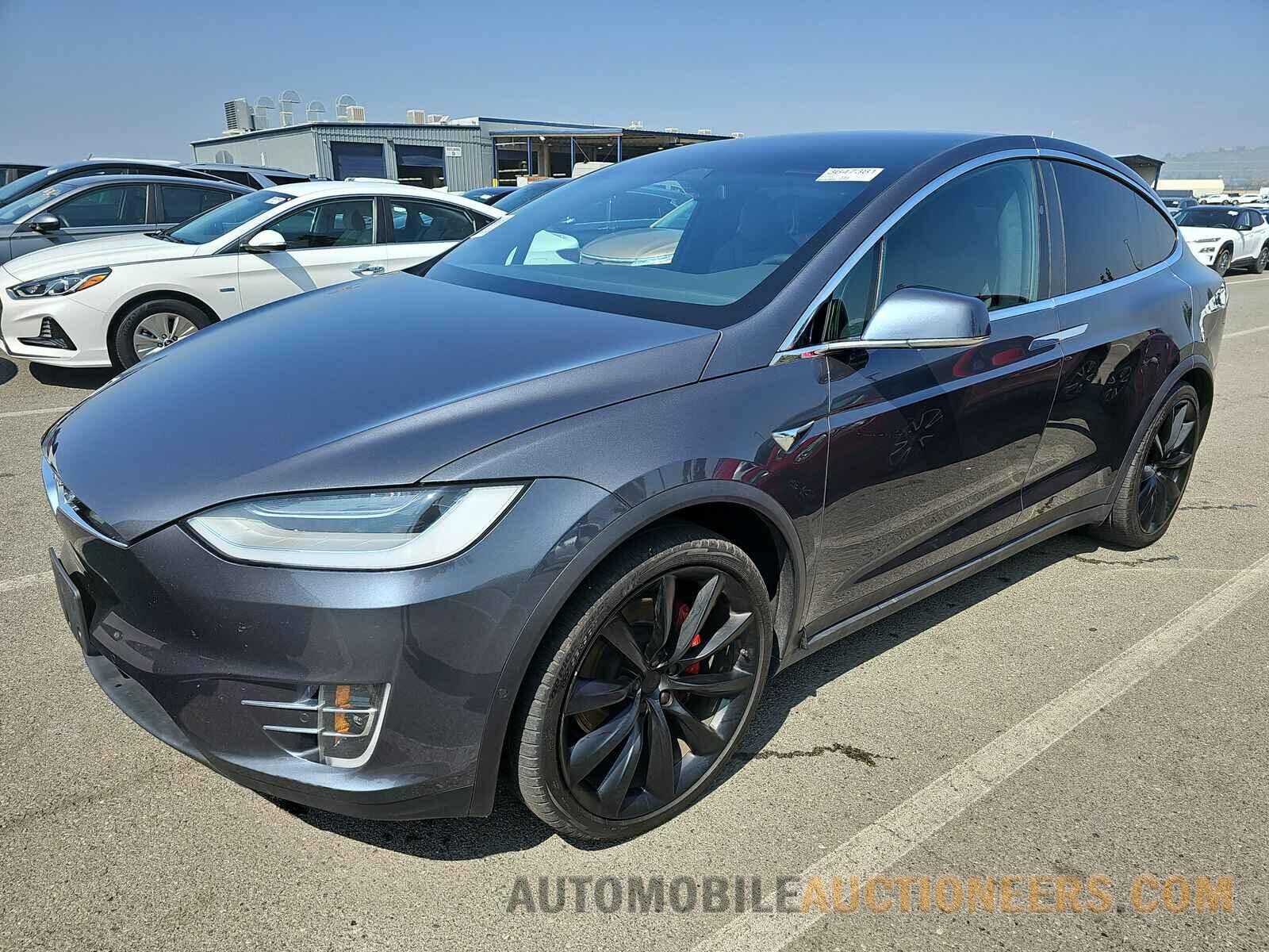 5YJXCAE46MF322382 Tesla Model X 2021