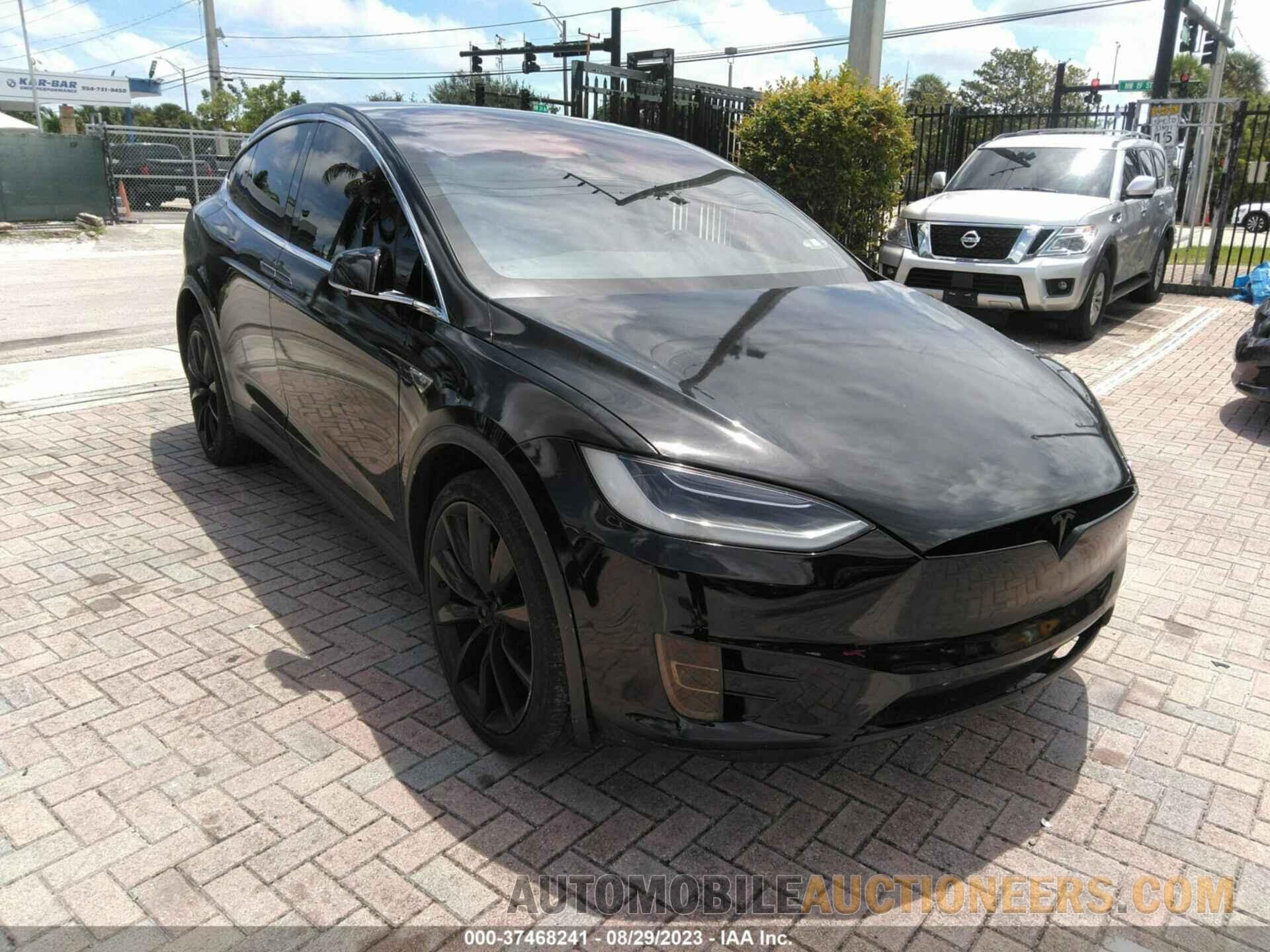 5YJXCAE4XGF002552 TESLA MODEL X 2016