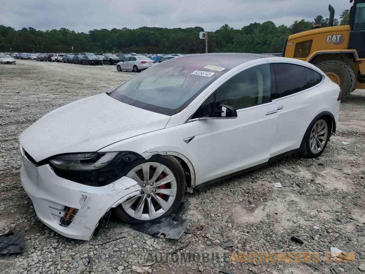 5YJXCAE4XHF035987 TESLA MODEL X 2017