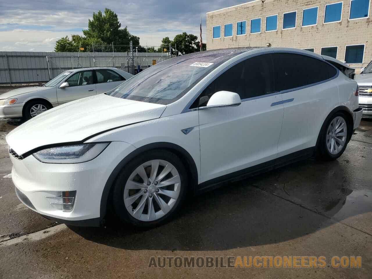 5YJXCBE20GF005299 TESLA MODEL X 2016