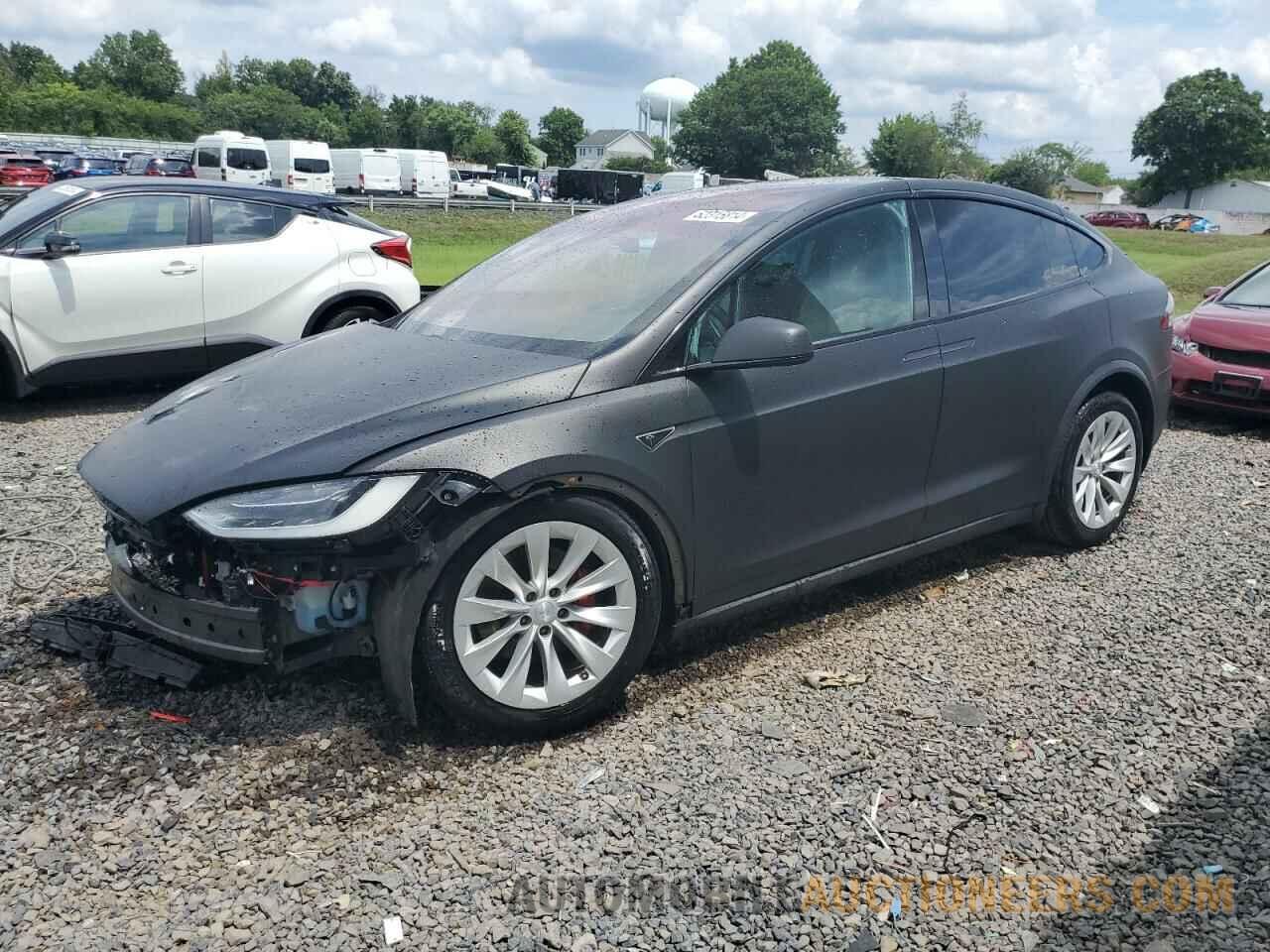 5YJXCBE20GF017971 TESLA MODEL X 2016