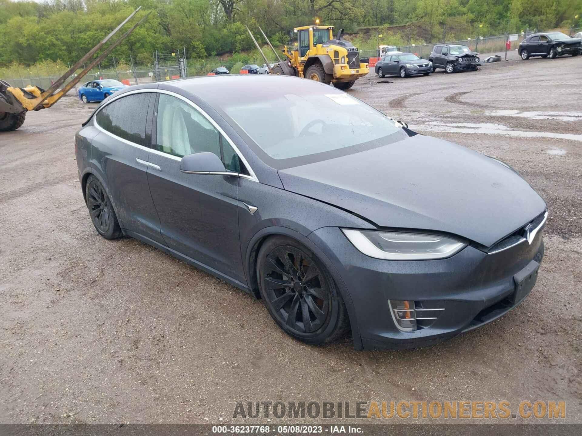 5YJXCBE20HF039308 TESLA MODEL X 2017