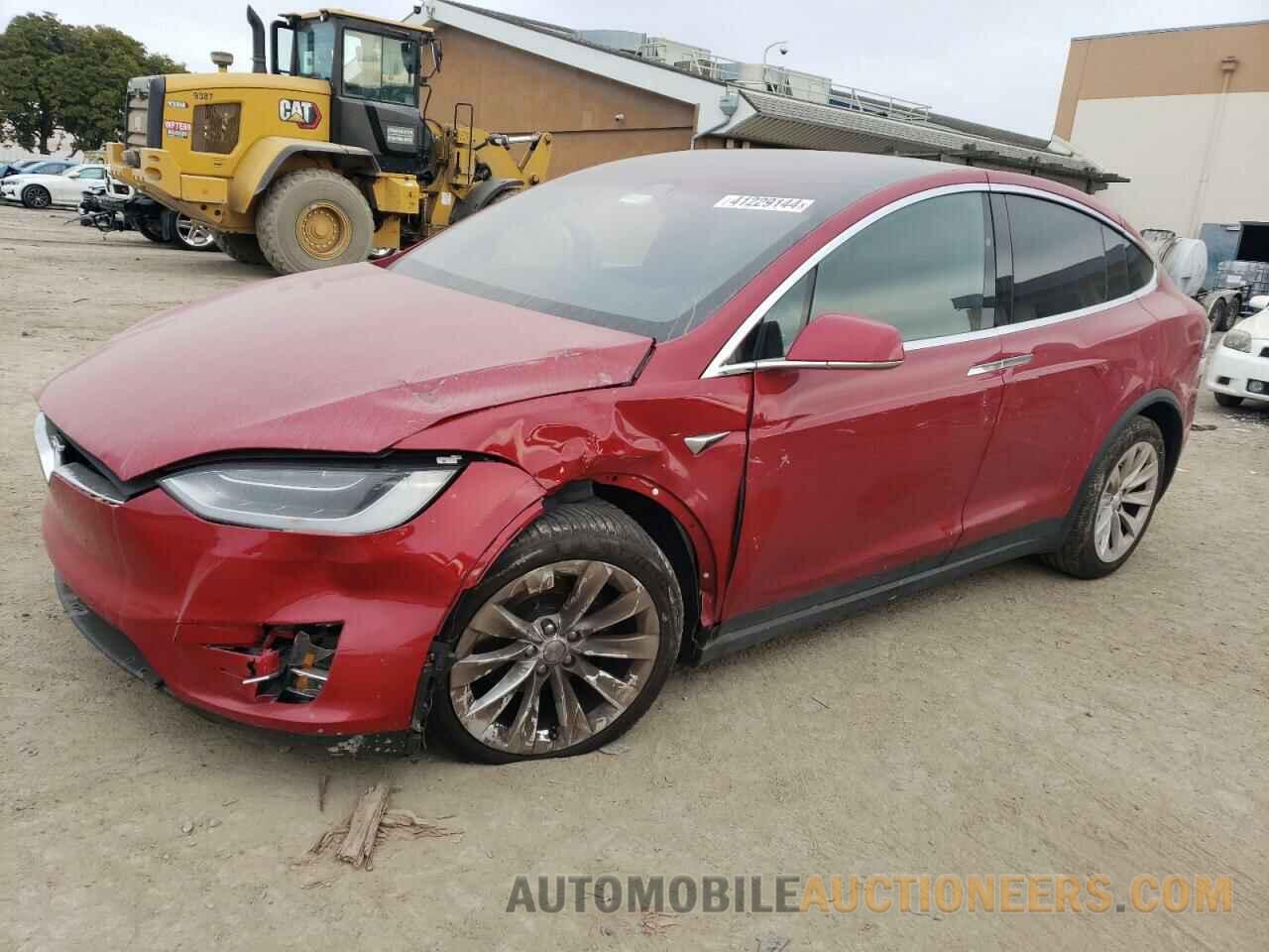 5YJXCBE20JF089020 TESLA MODEL X 2018