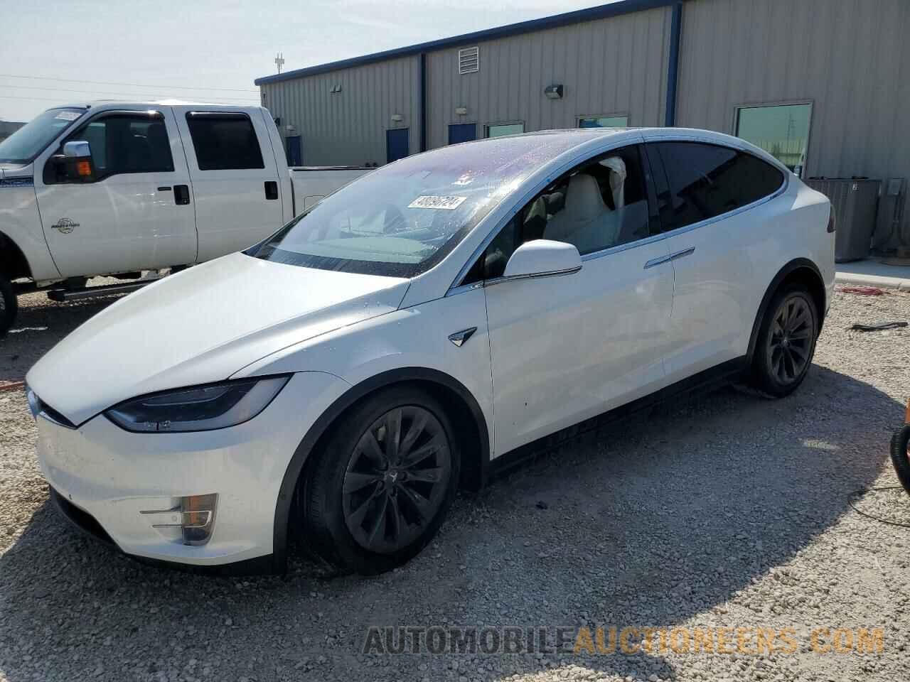 5YJXCBE20JF140967 TESLA MODEL X 2018