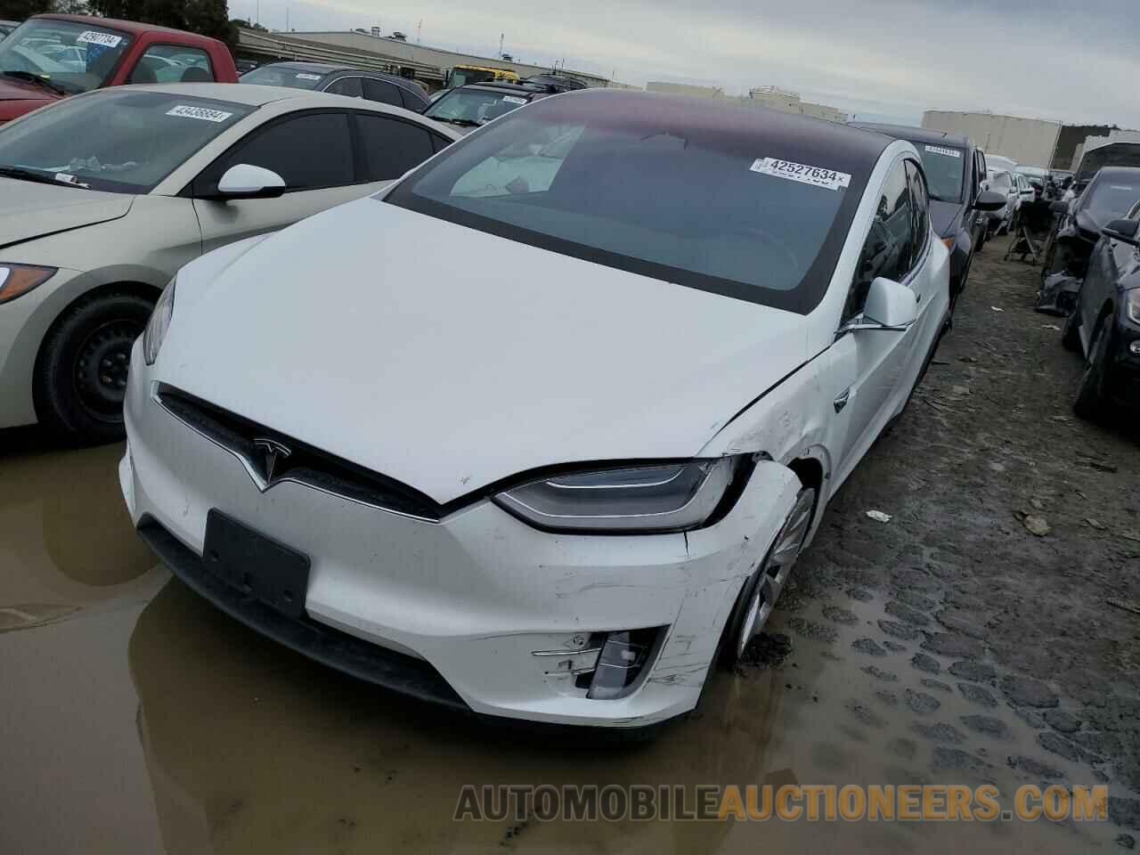 5YJXCBE20LF196619 TESLA MODEL X 2020