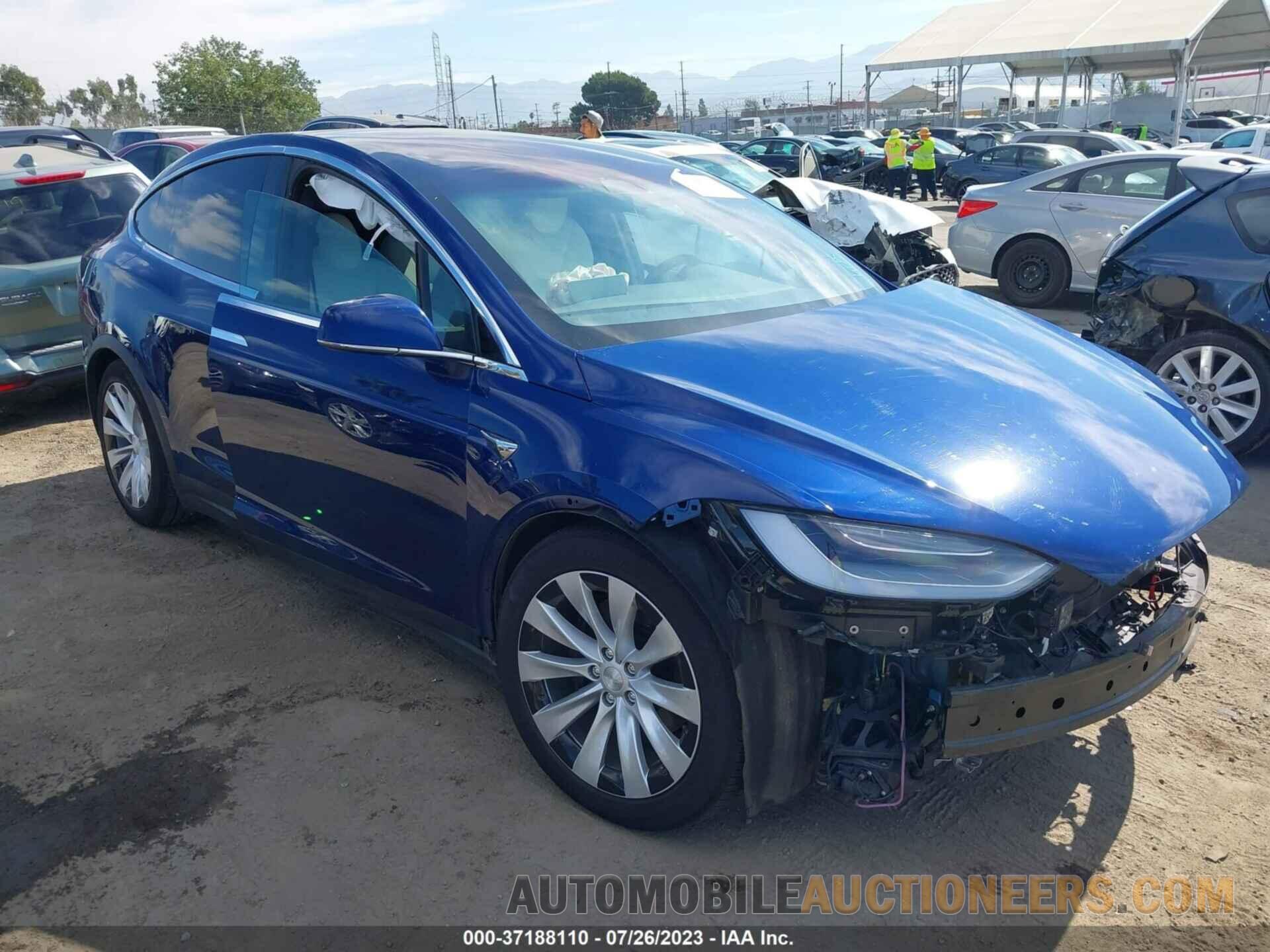 5YJXCBE20LF248556 TESLA MODEL X 2020