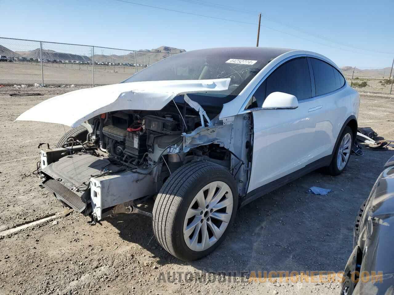 5YJXCBE21GF004842 TESLA MODEL X 2016