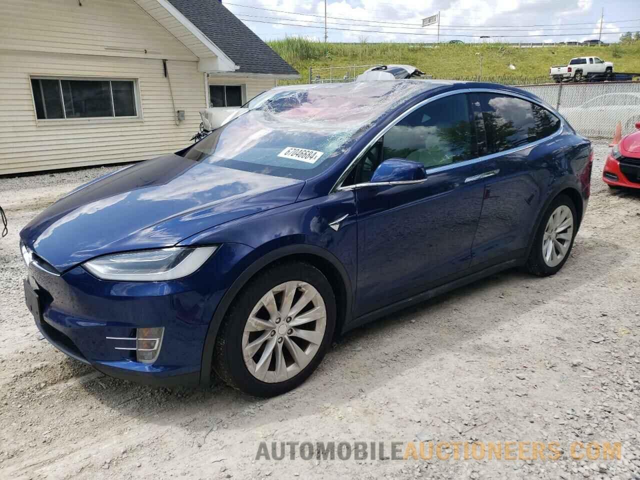 5YJXCBE21HF050303 TESLA MODEL X 2017