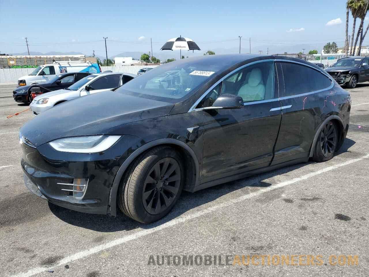 5YJXCBE21HF053900 TESLA MODEL X 2017