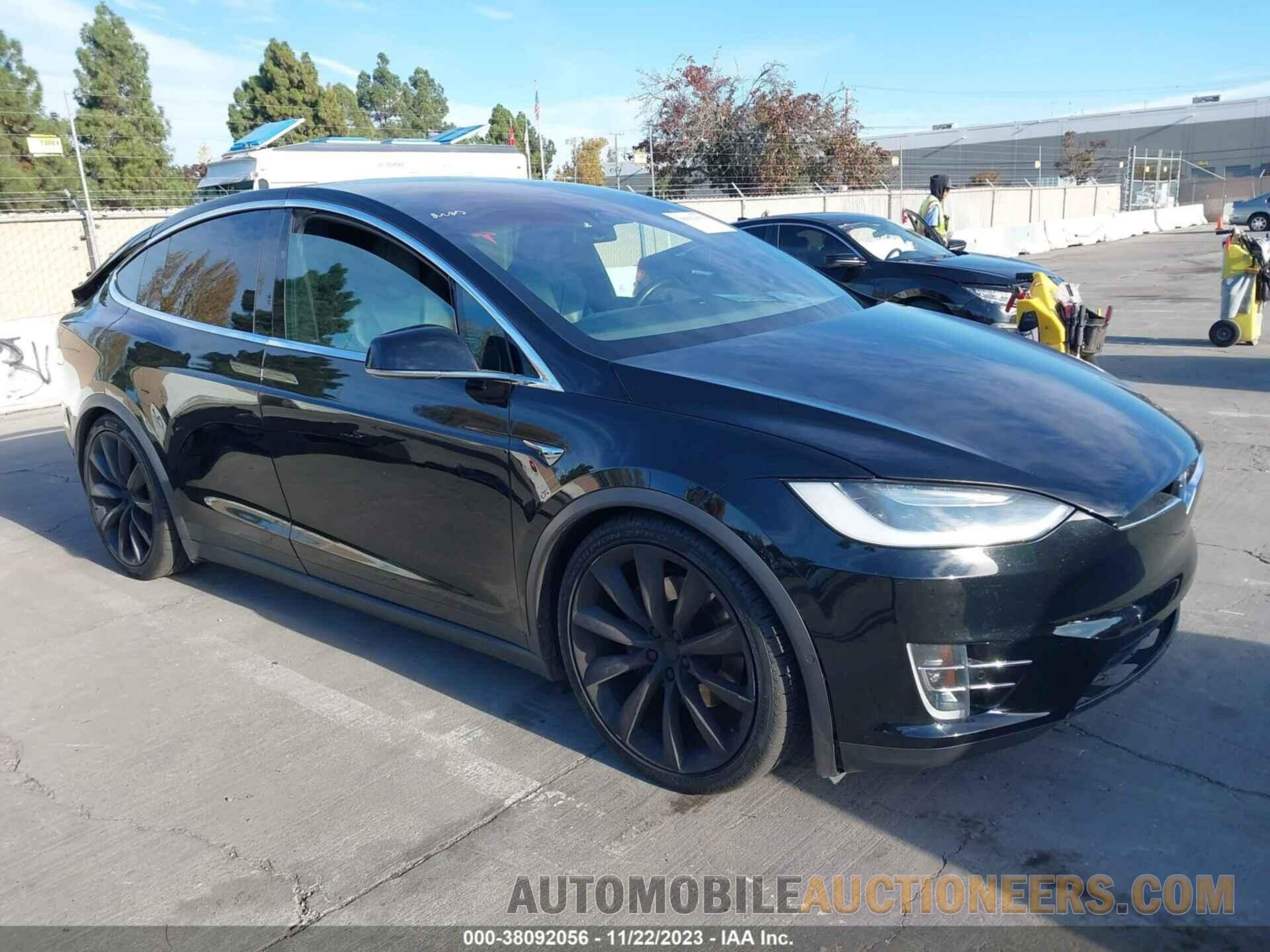 5YJXCBE21HF055257 TESLA MODEL X 2017