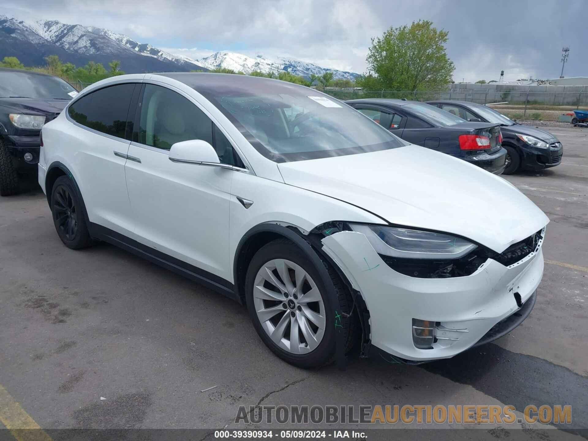 5YJXCBE21HF066503 TESLA MODEL X 2017