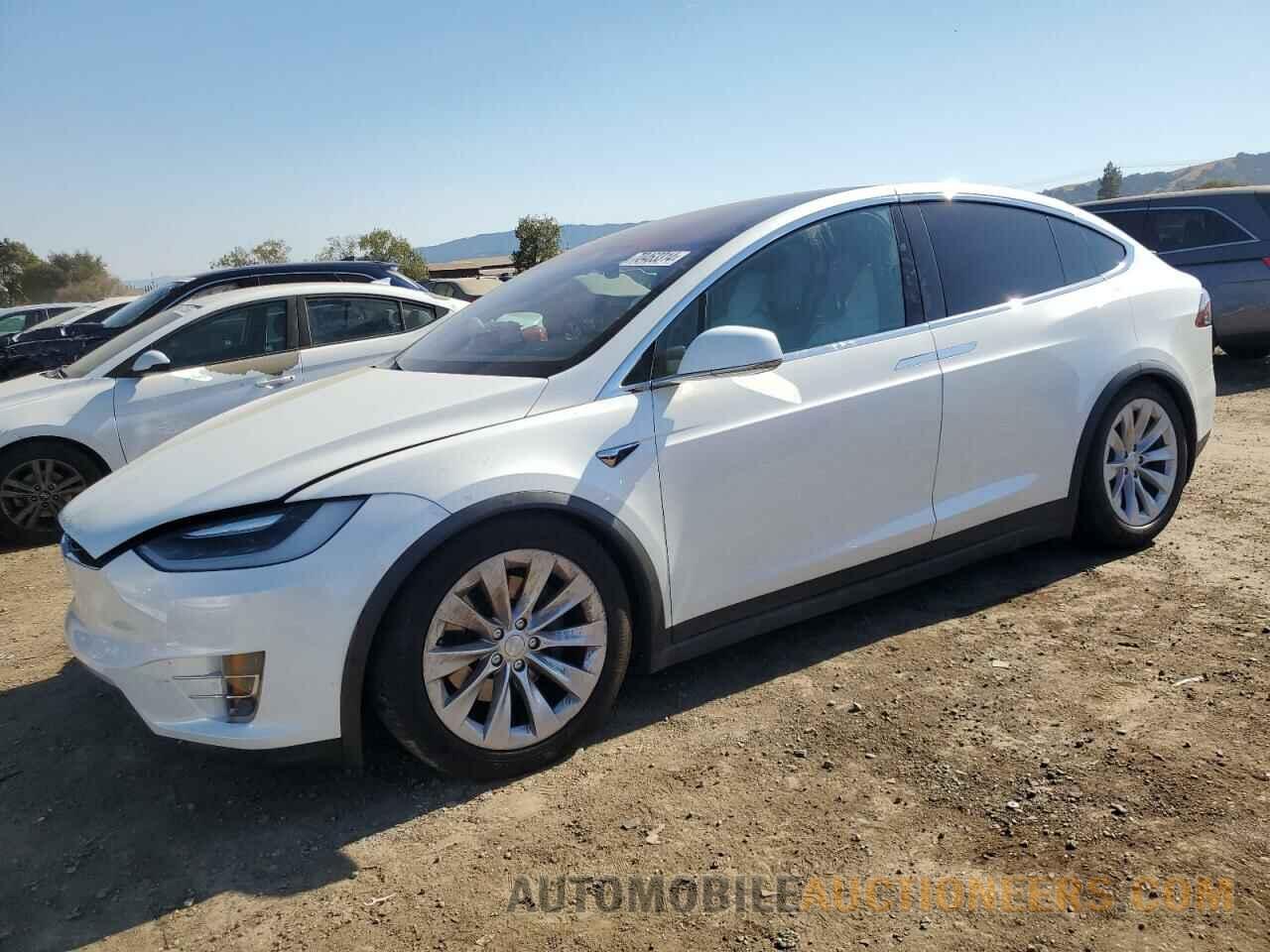 5YJXCBE21HF068512 TESLA MODEL X 2017