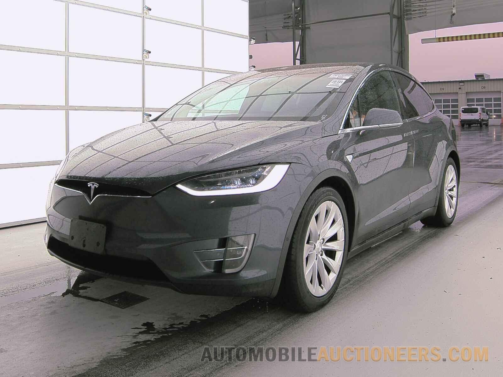 5YJXCBE21JF112157 Tesla Model X 2018