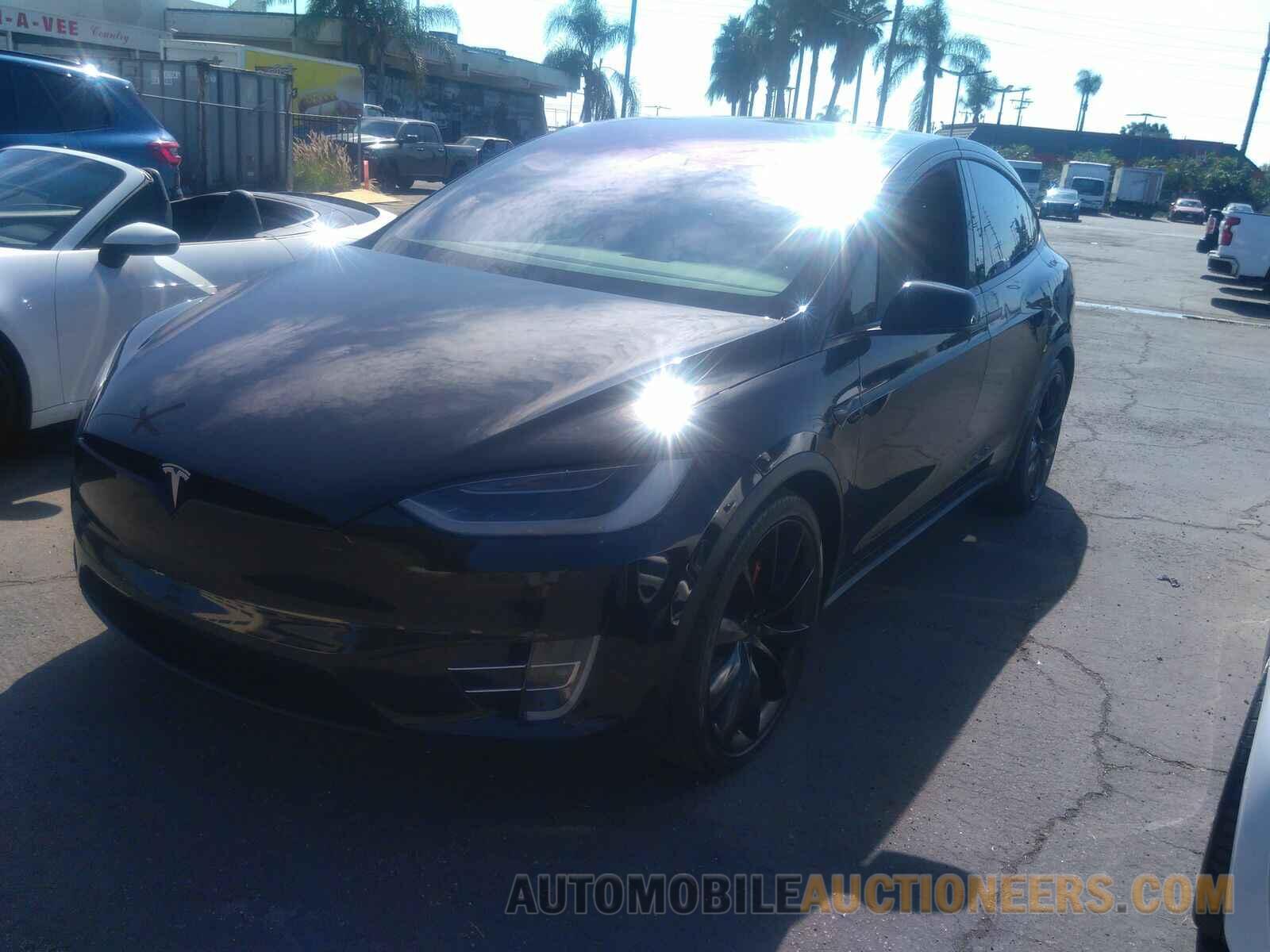 5YJXCBE21JF113339 Tesla Model X 2018