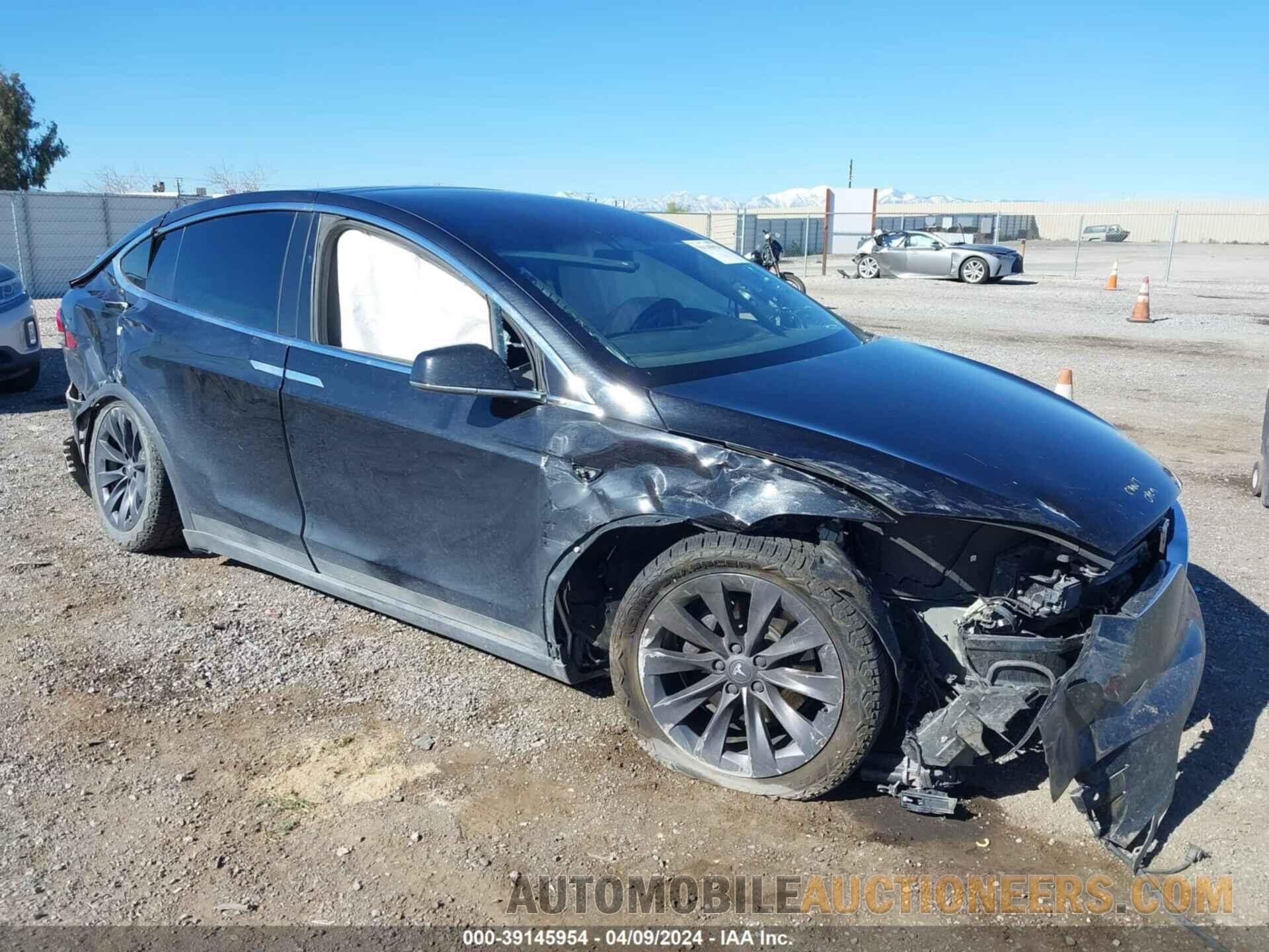 5YJXCBE21JF115561 TESLA MODEL X 2018