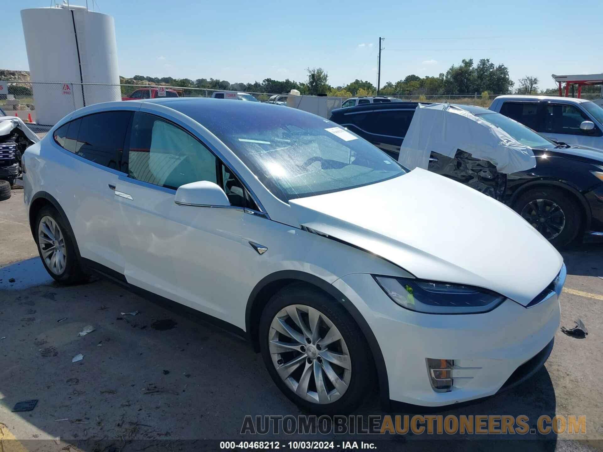 5YJXCBE21JF139990 TESLA MODEL X 2018