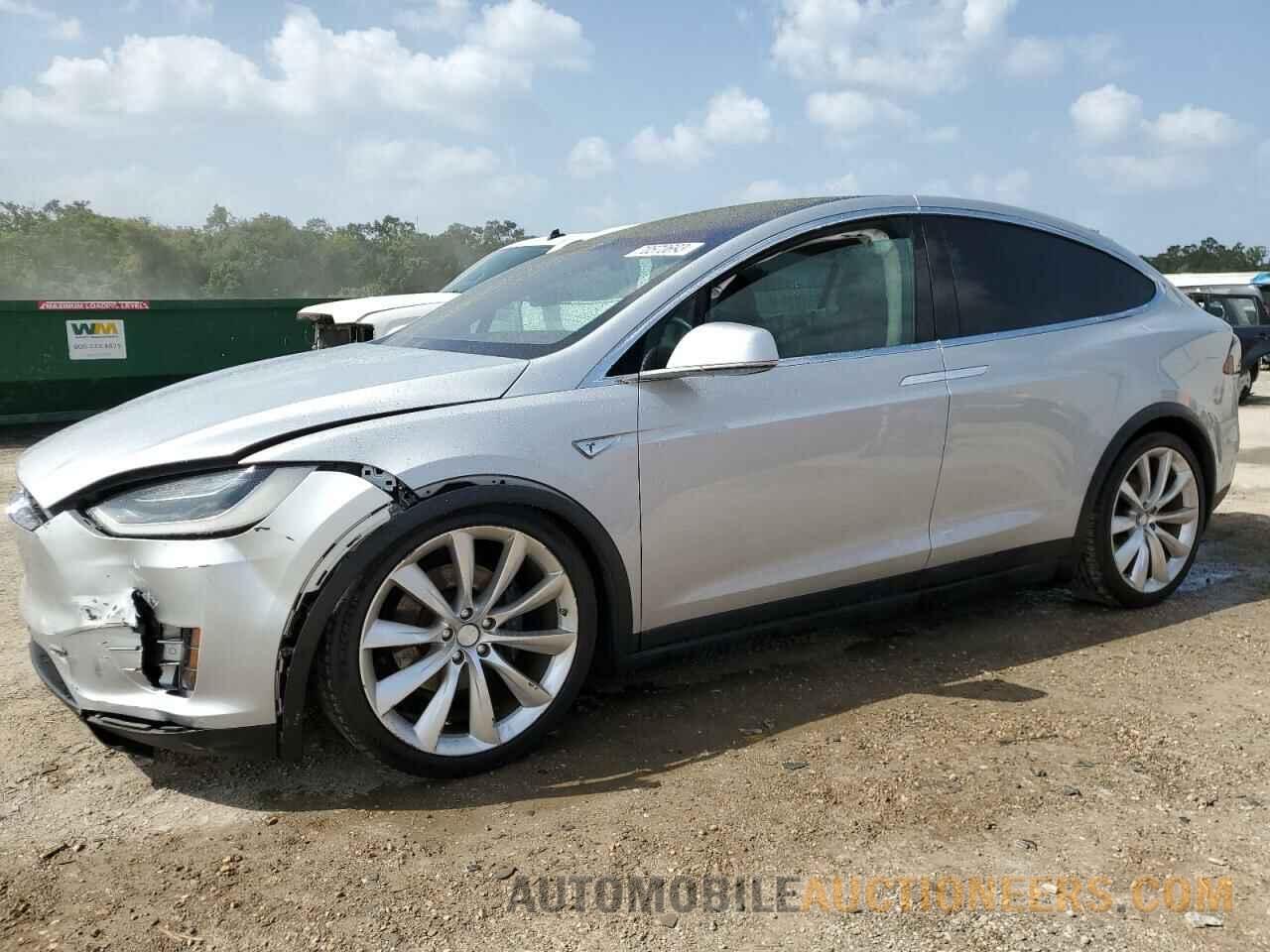 5YJXCBE22GF004462 TESLA MODEL X 2016