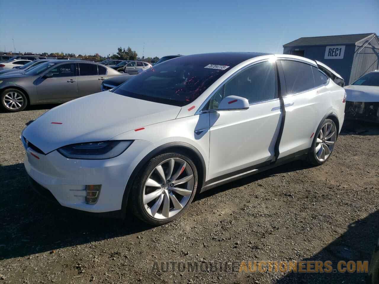 5YJXCBE22GF021214 TESLA MODEL X 2016