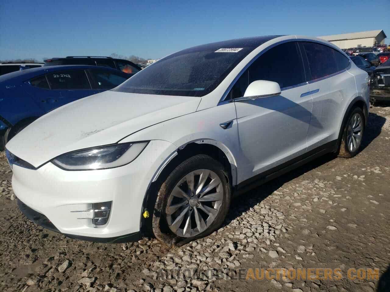 5YJXCBE22JF114273 TESLA MODEL X 2018