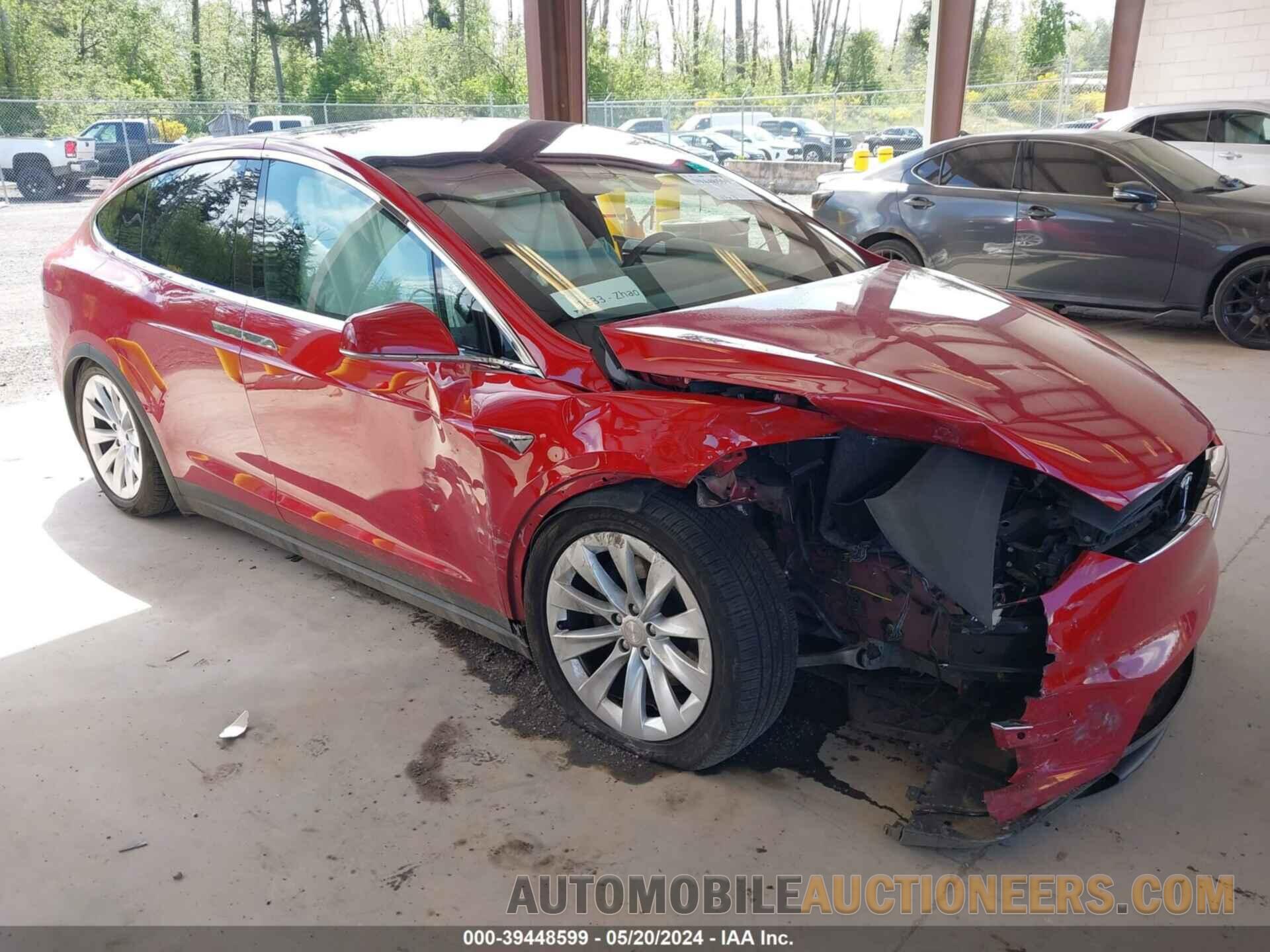 5YJXCBE22JF127685 TESLA MODEL X 2018