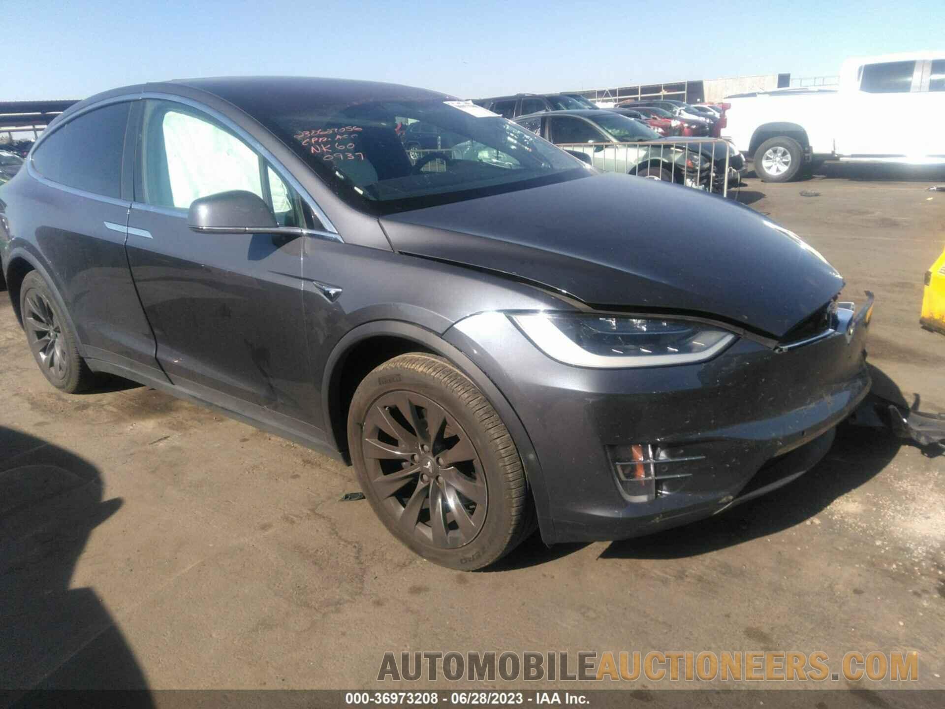 5YJXCBE22JF140937 TESLA MODEL X 2018