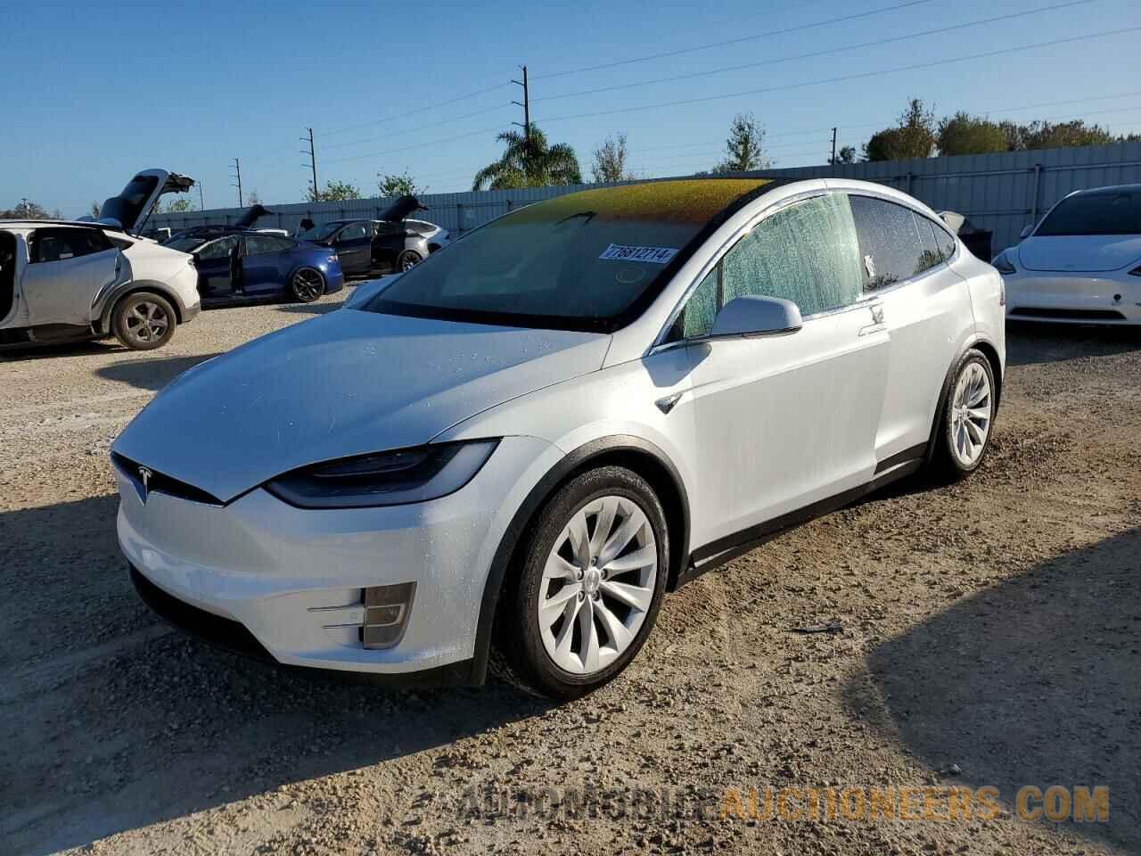 5YJXCBE22LF238479 TESLA MODEL X 2020