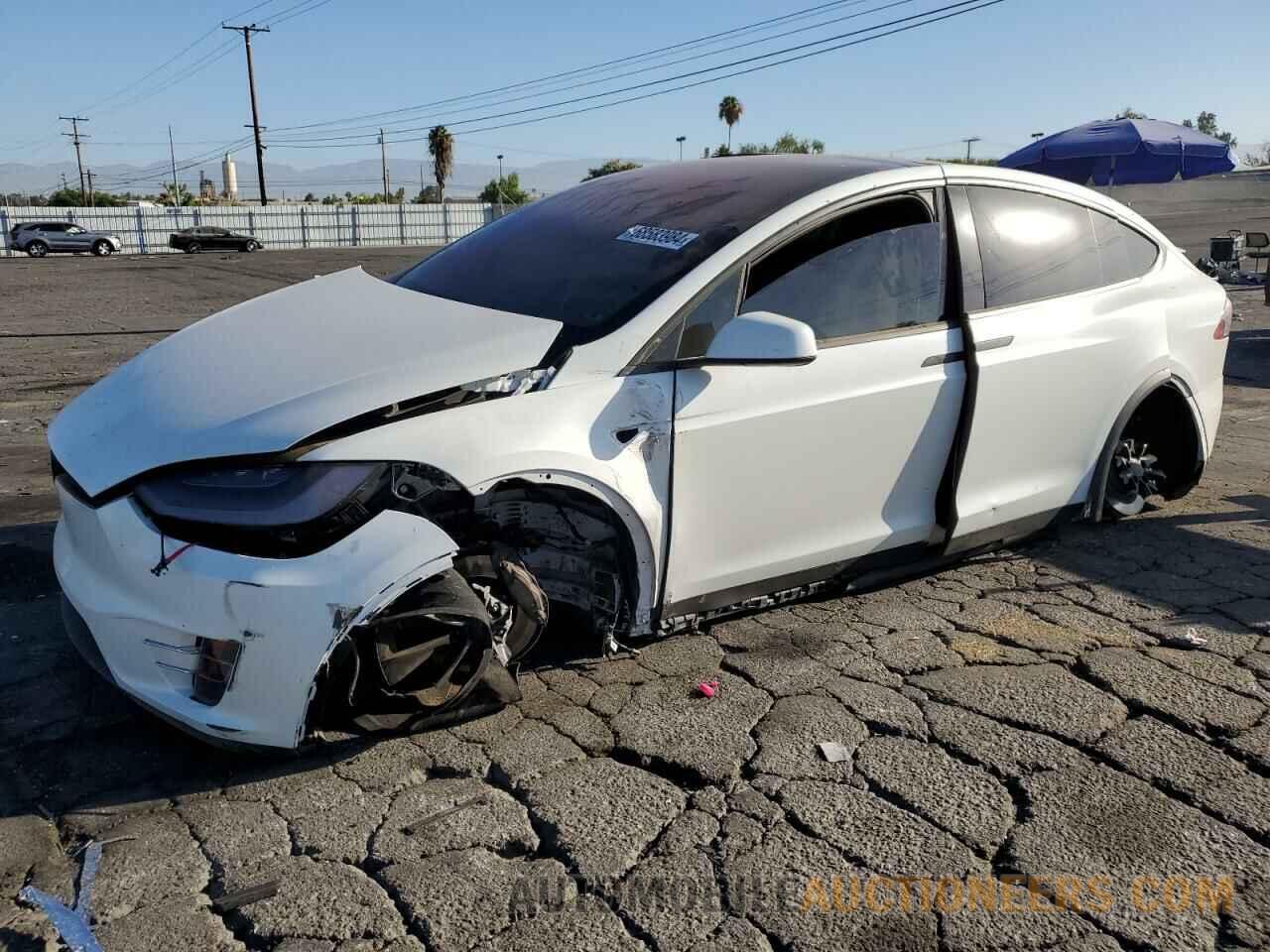 5YJXCBE22MF311576 TESLA MODEL X 2021