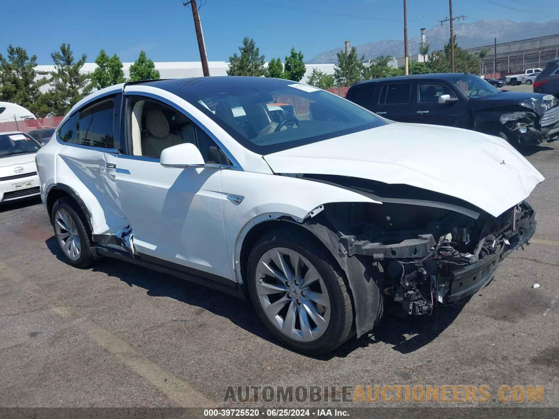 5YJXCBE23GF012389 TESLA MODEL X 2016