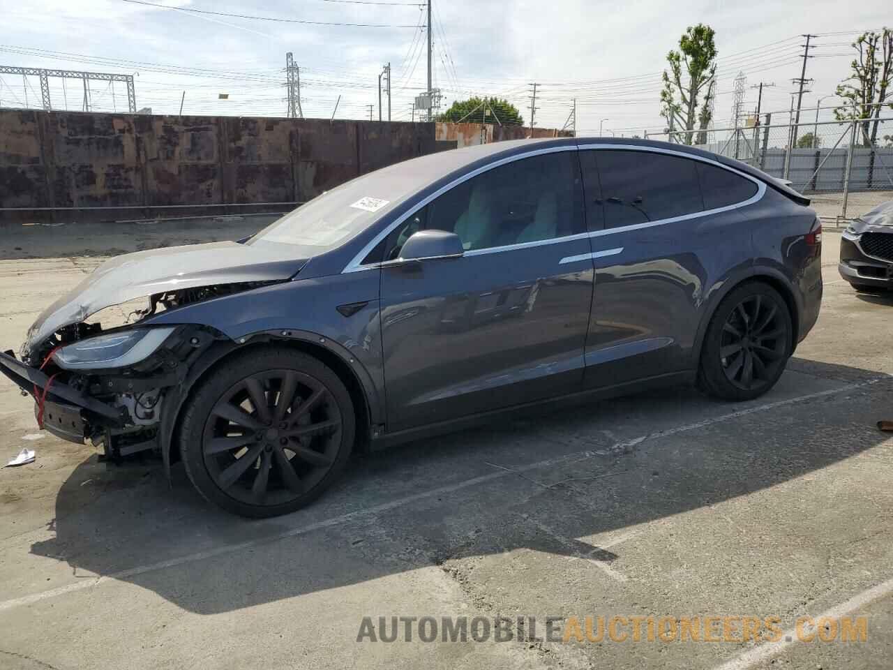 5YJXCBE23HF041361 TESLA MODEL X 2017