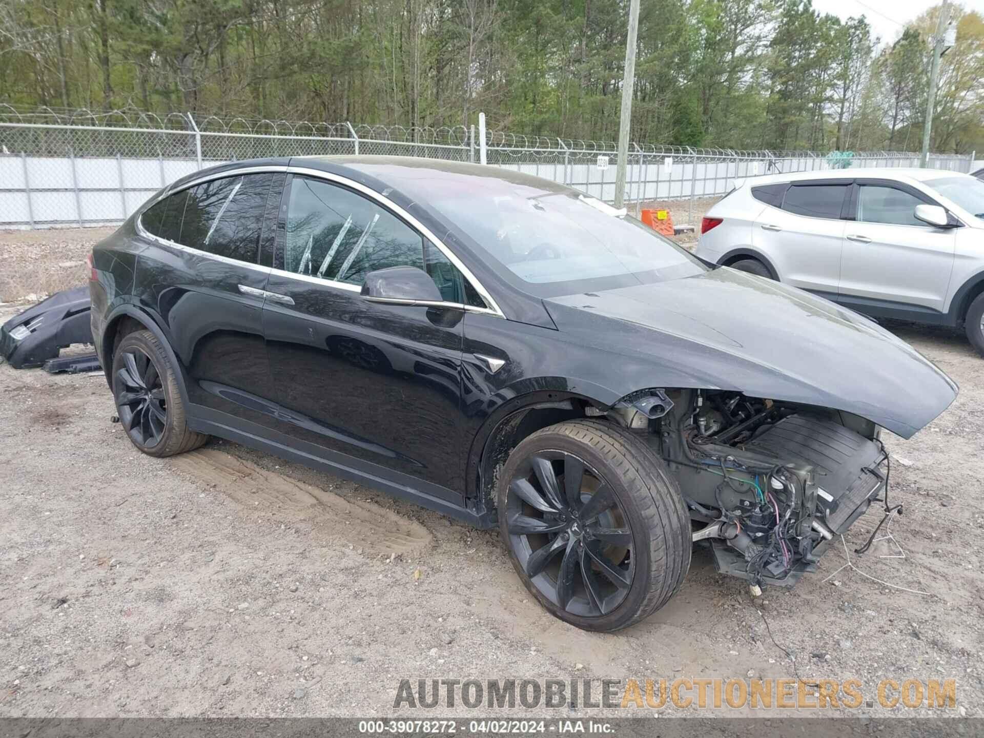 5YJXCBE23HF044549 TESLA MODEL X 2017