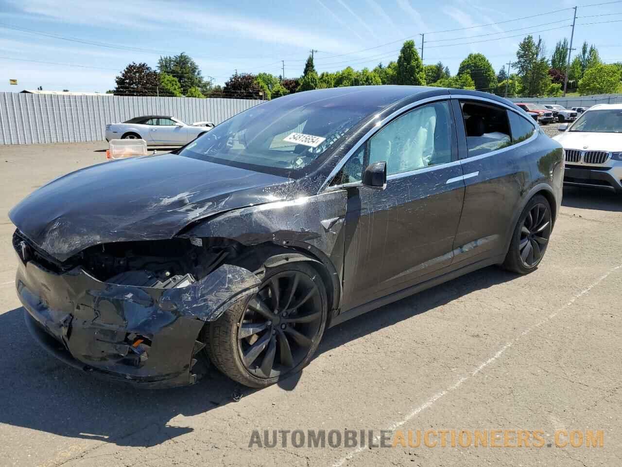 5YJXCBE23JF087617 TESLA MODEL X 2018