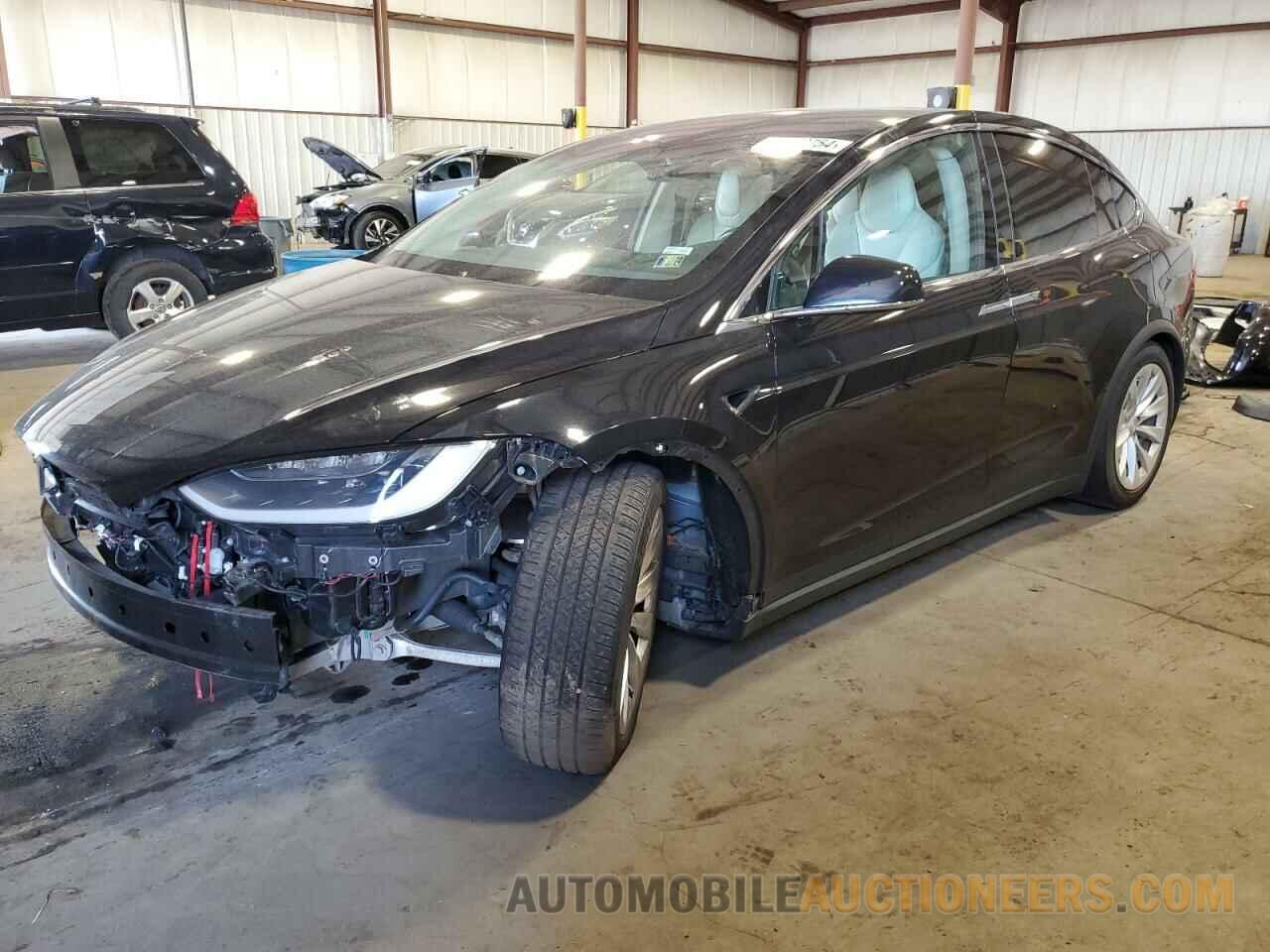 5YJXCBE23JF109602 TESLA MODEL X 2018