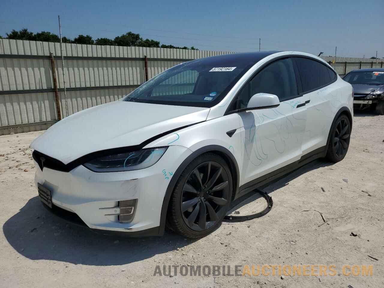 5YJXCBE23JF139344 TESLA MODEL X 2018