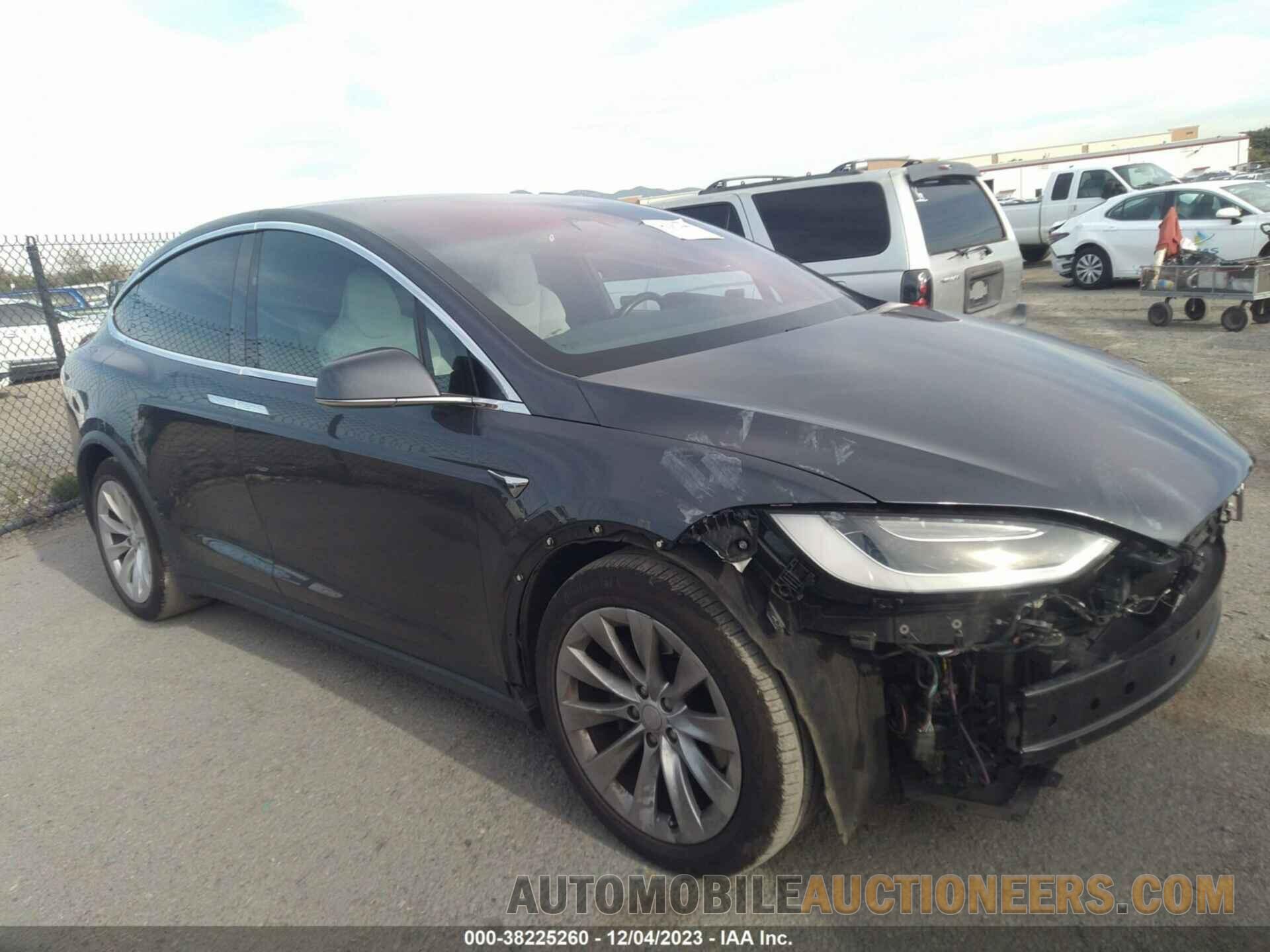 5YJXCBE23JF143460 TESLA MODEL X 2018