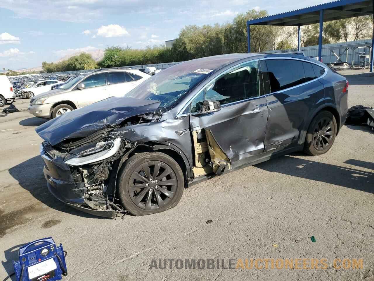 5YJXCBE23LF261043 TESLA MODEL X 2020