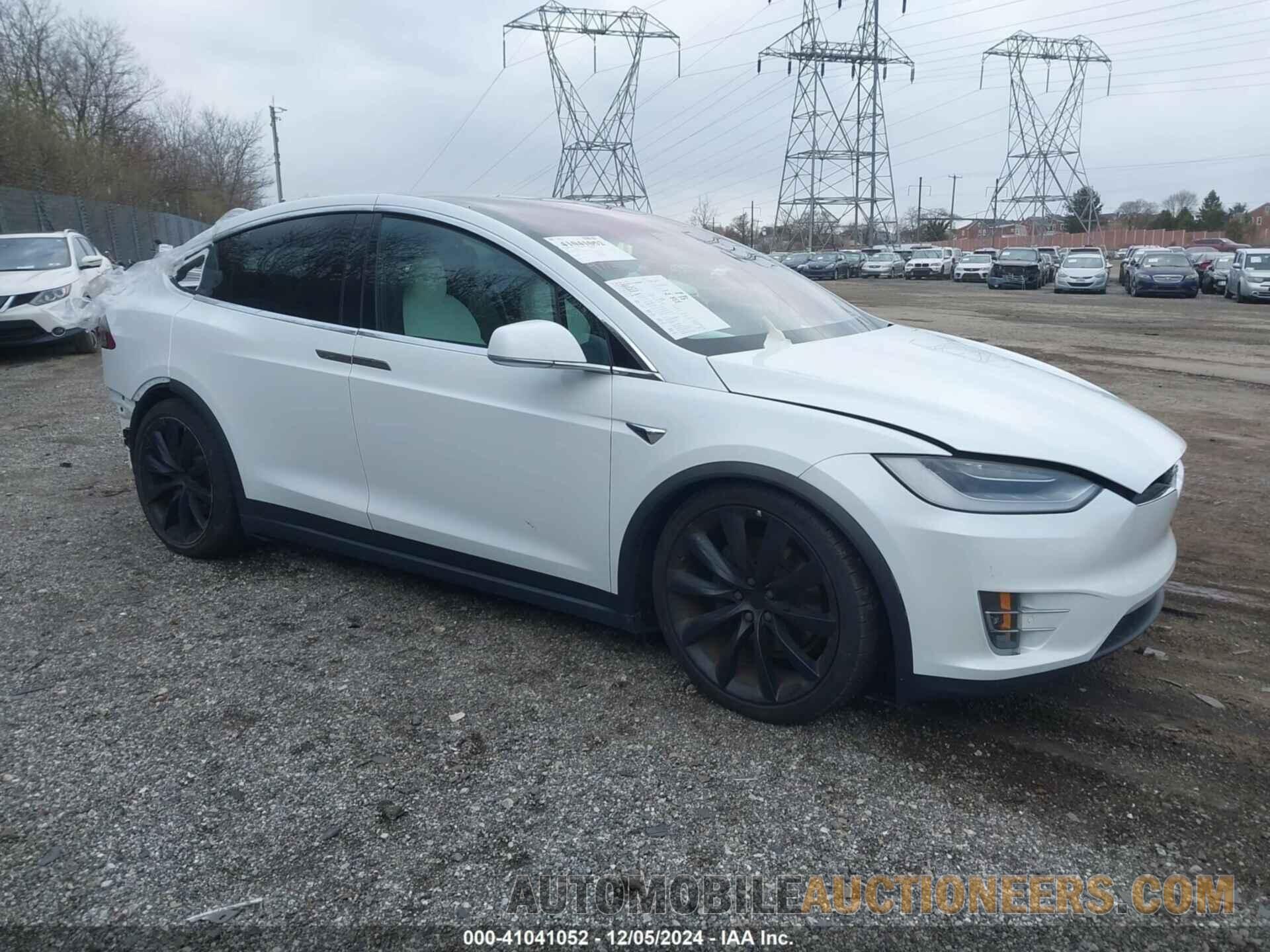 5YJXCBE23LF302027 TESLA MODEL X 2020