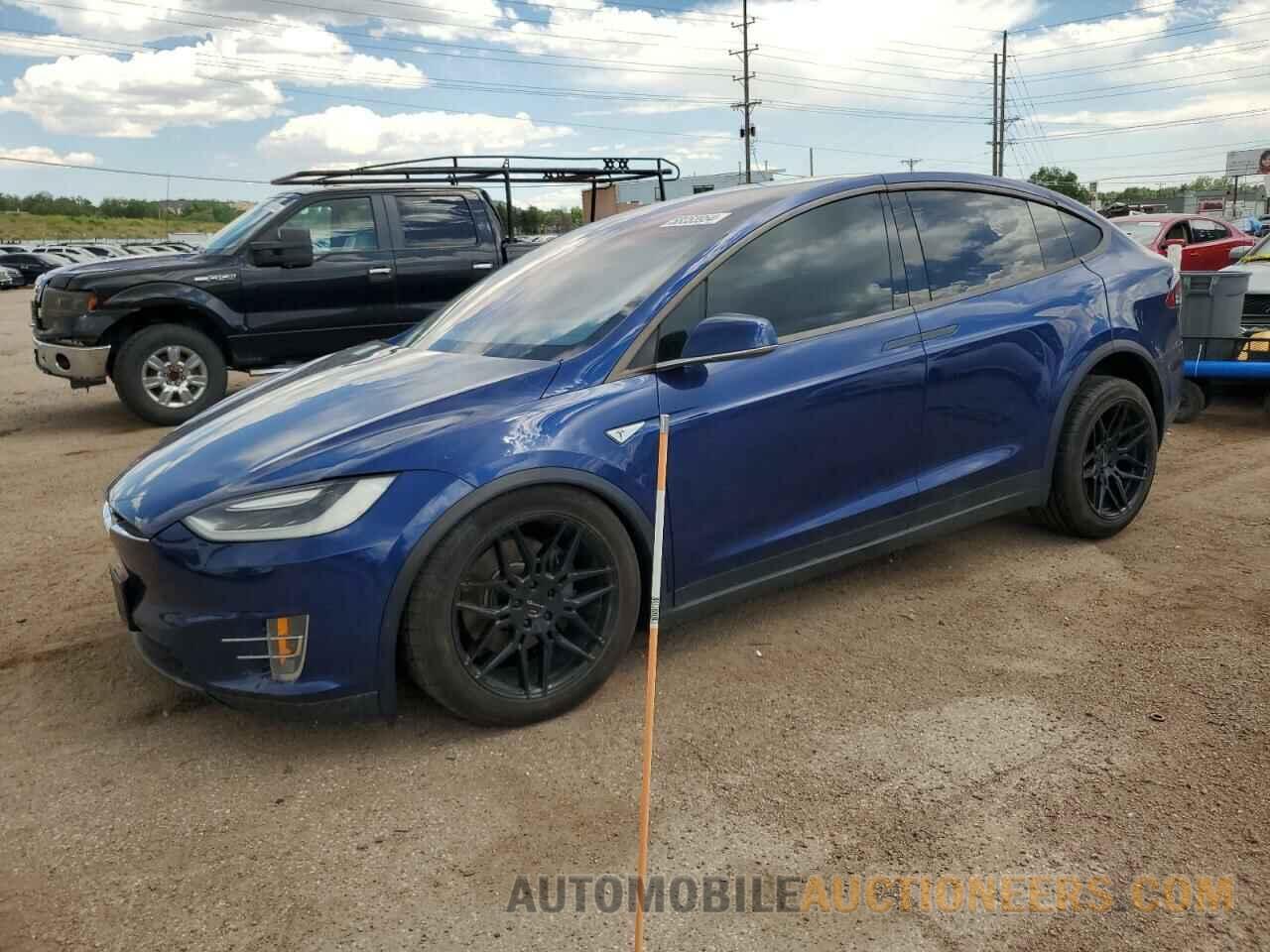 5YJXCBE24GF011042 TESLA MODEL X 2016