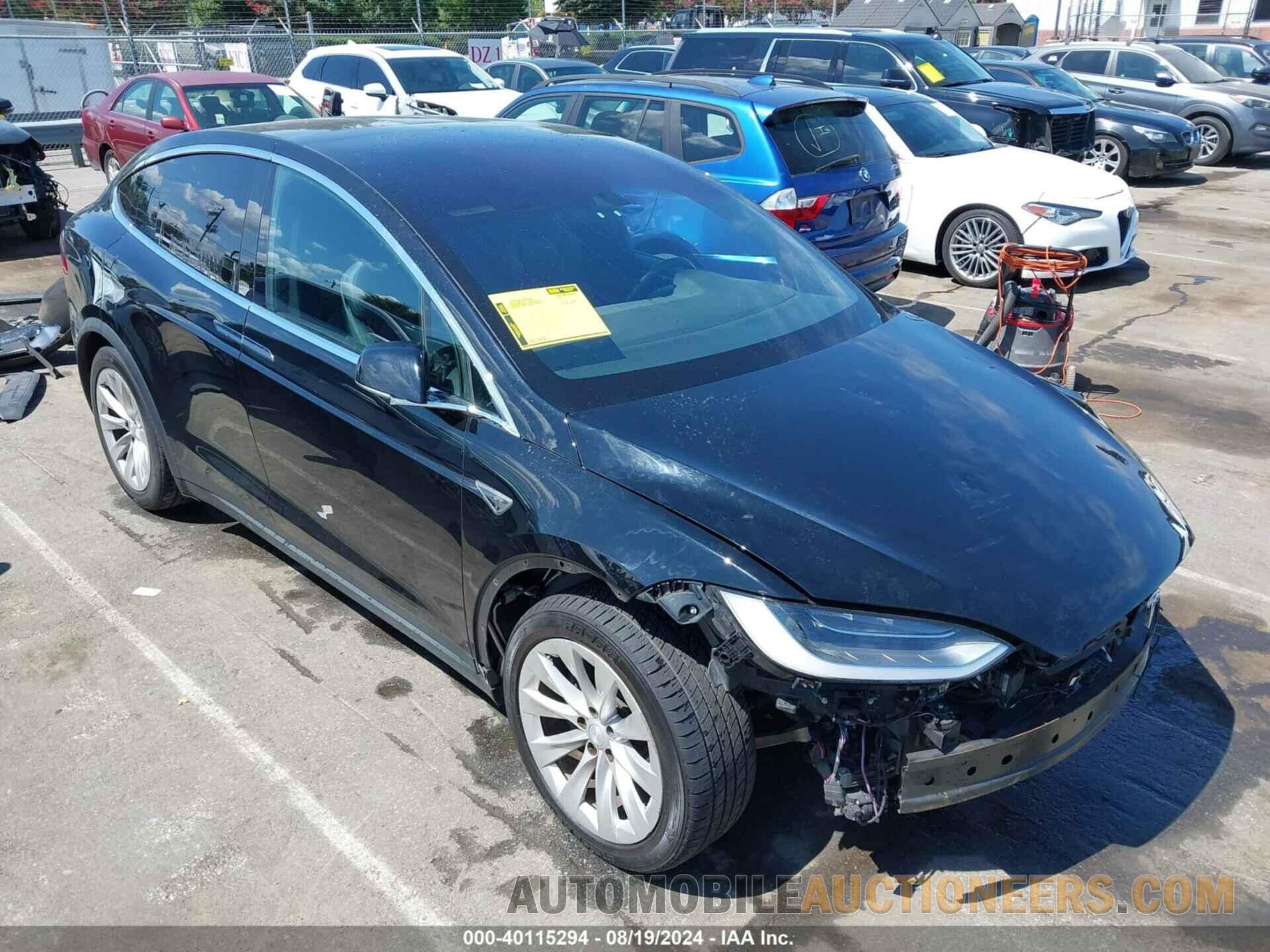 5YJXCBE24GF017035 TESLA MODEL X 2016