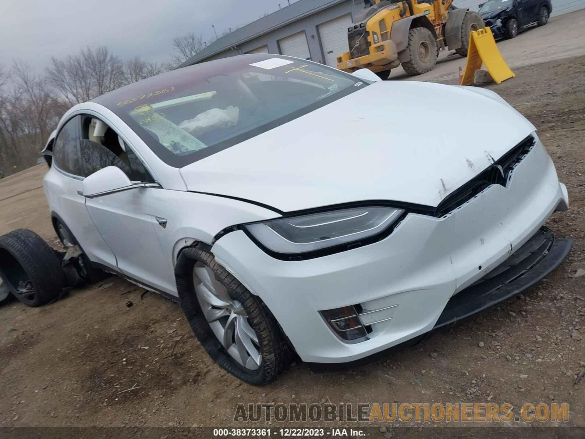 5YJXCBE24HF043541 TESLA MODEL X 2017