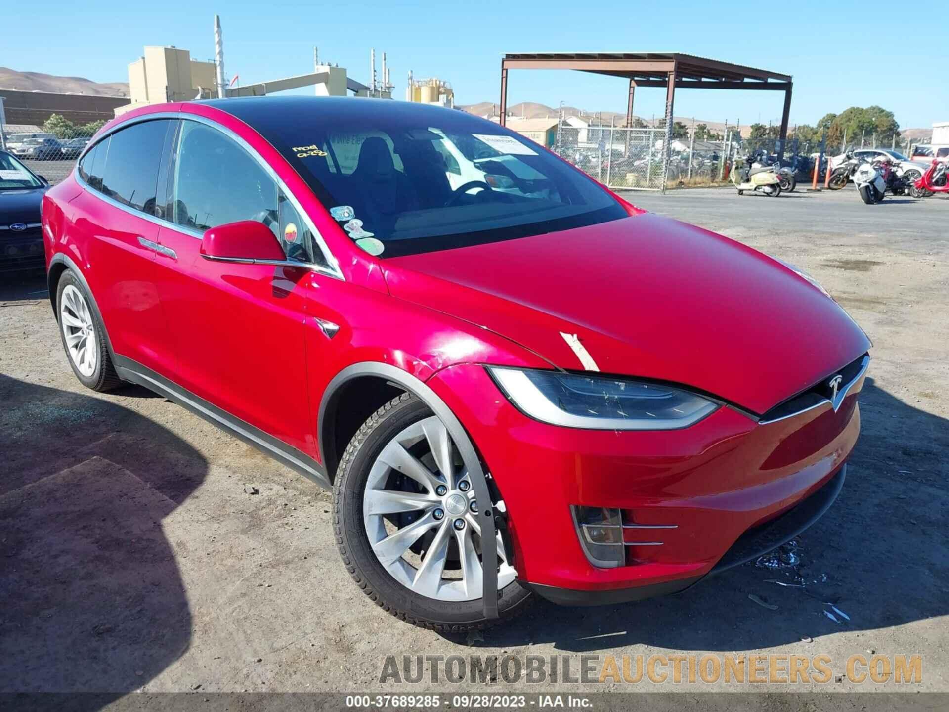 5YJXCBE24HF053776 TESLA MODEL X 2017