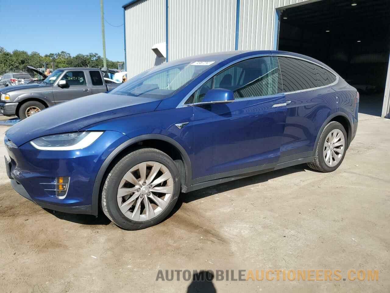 5YJXCBE24HF057715 TESLA MODEL X 2017