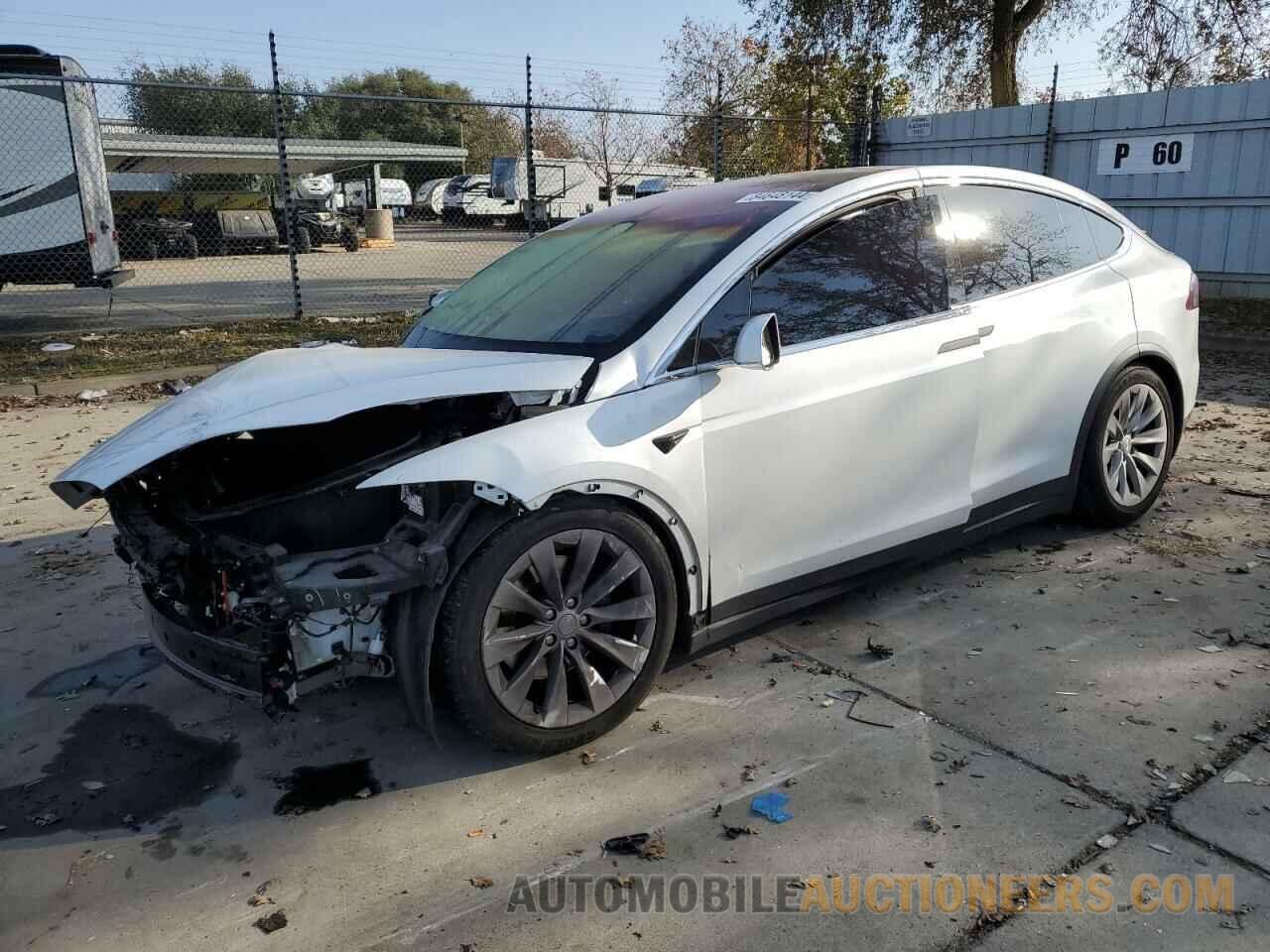 5YJXCBE24HF059139 TESLA MODEL X 2017