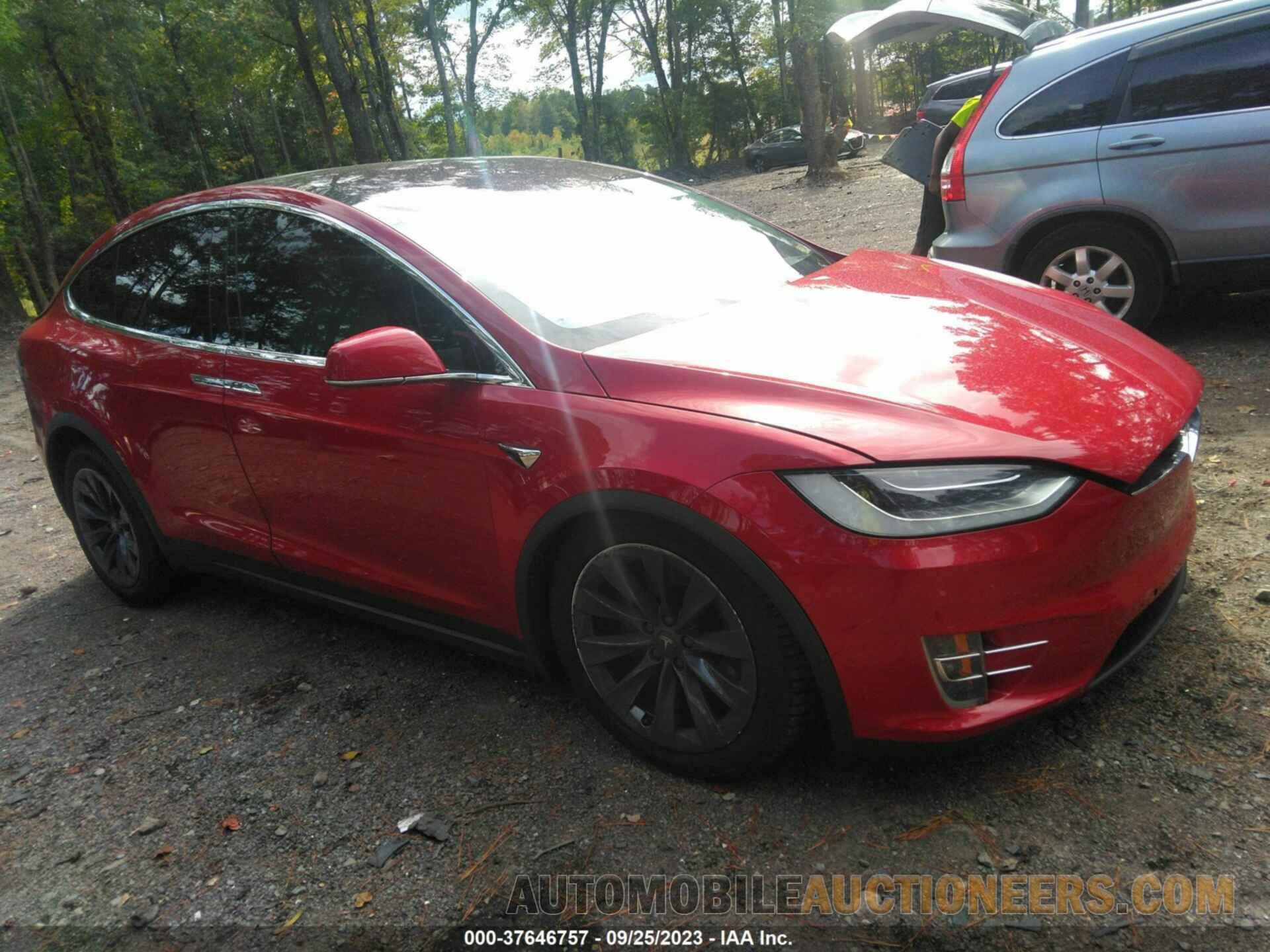 5YJXCBE24HF065586 TESLA MODEL X 2017